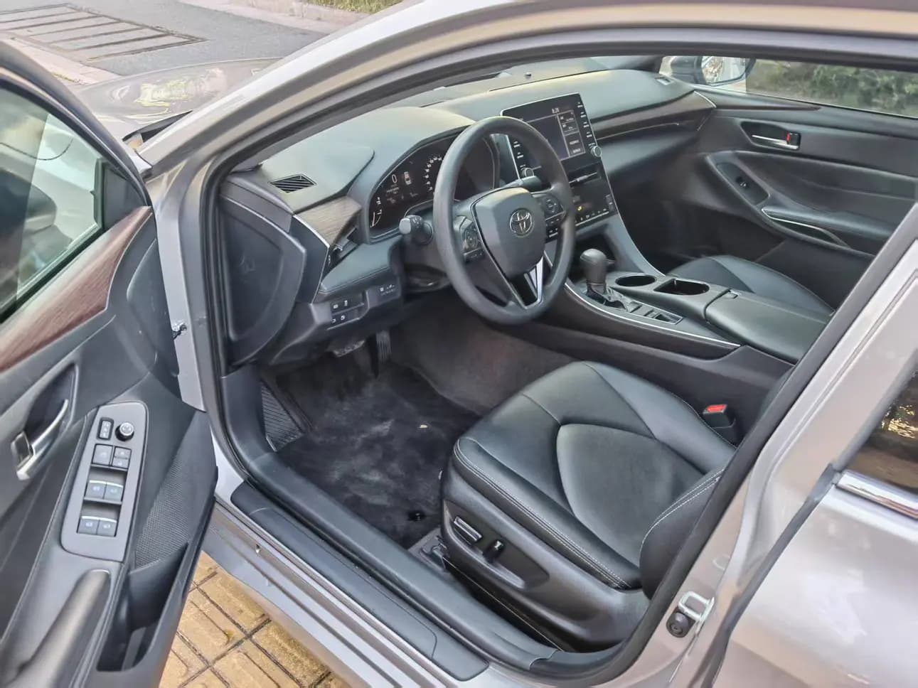 Toyota Avalon 2022 г. 46102 км. — фото 7