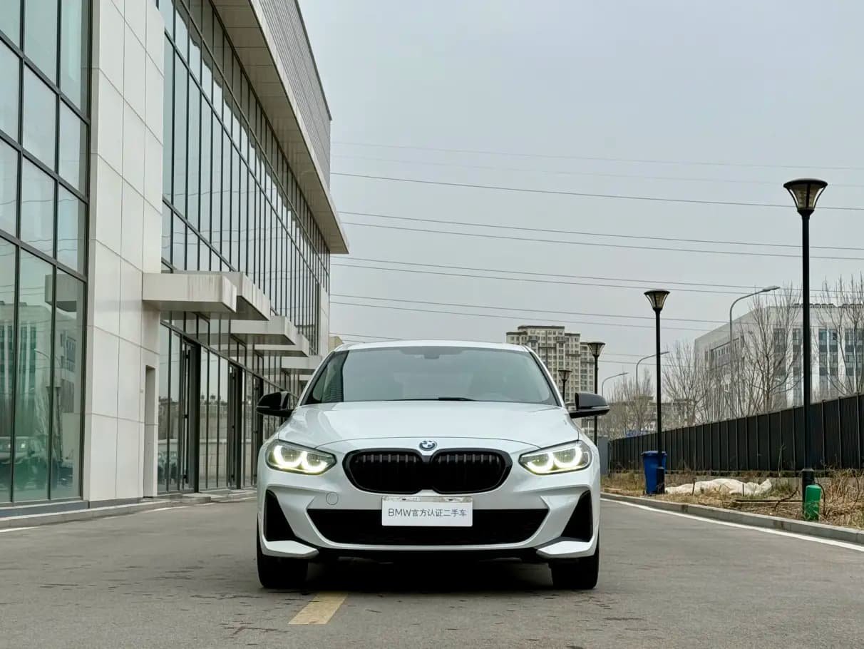 BMW 1 Series 2022 г. 34065 км. — фото 2