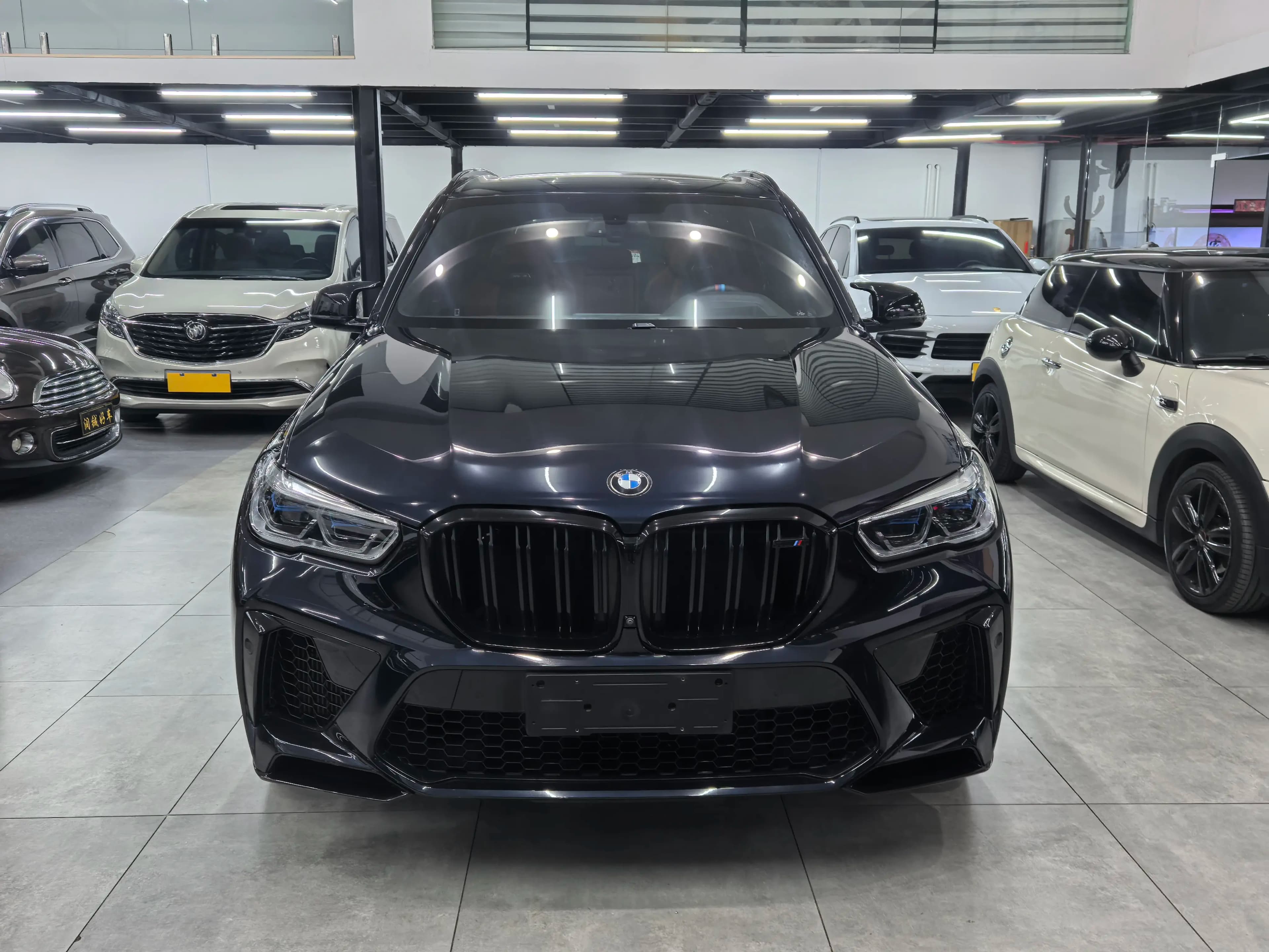 BMW X5M 2022 г. 50147 км. — фото 2