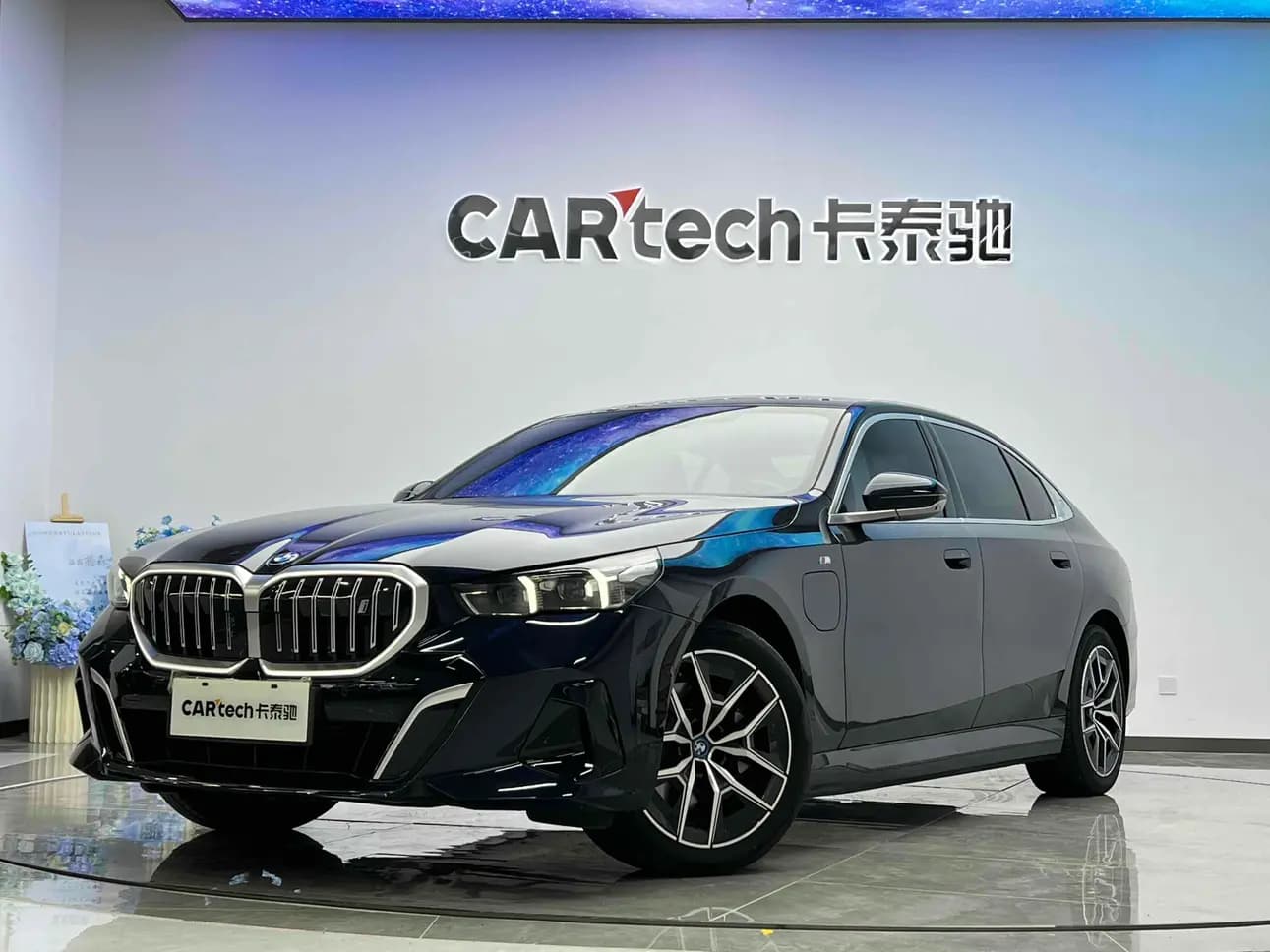 BMW i5 2025 г. 10061 км.
