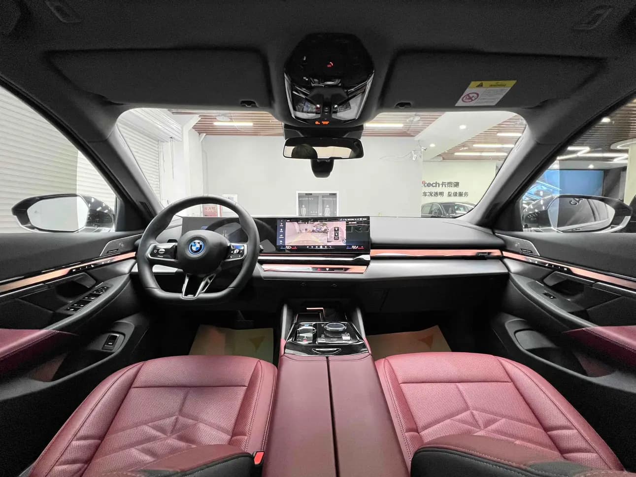 BMW i5 2025 г. 10061 км. — фото 25