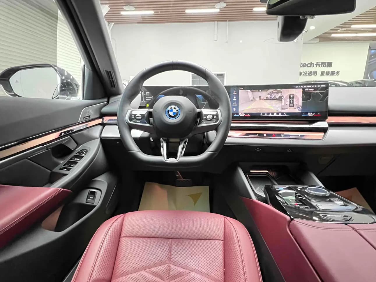 BMW i5 2025 г. 10061 км. — фото 28