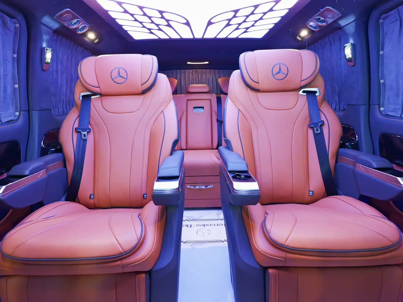 Mercedes-Benz Vito 2024 г. 4044 км. — фото 13