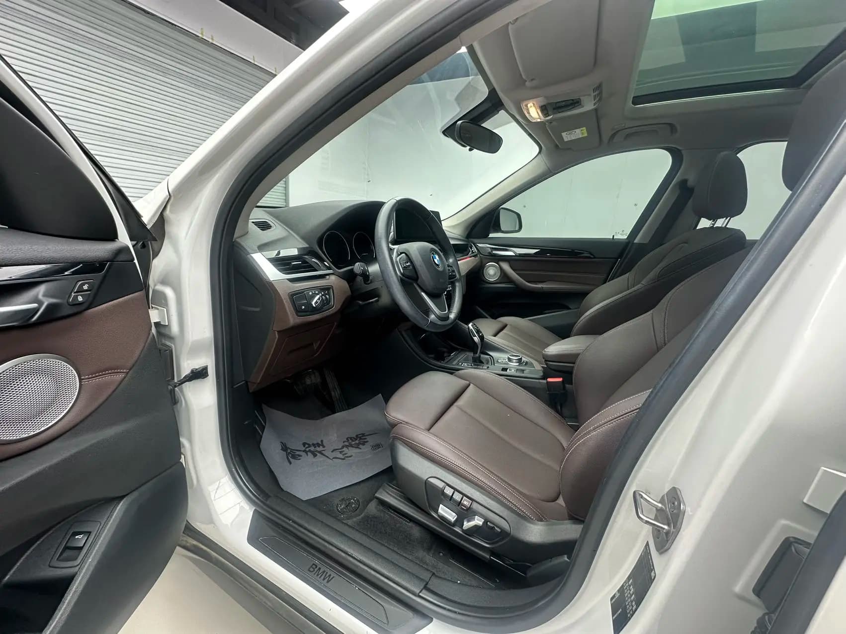 BMW X1 2021 г. 20000 км. — фото 13