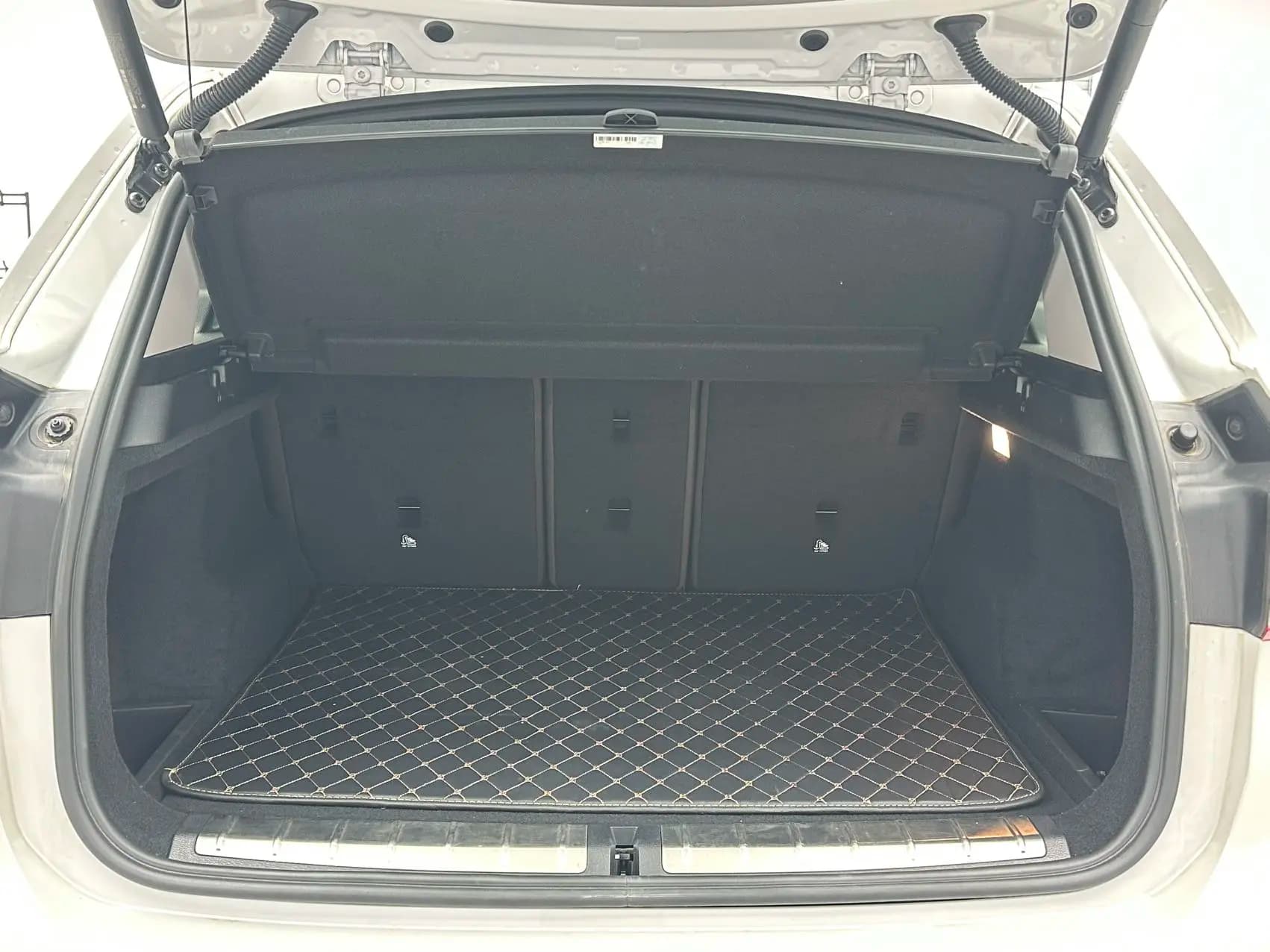 BMW X1 2021 г. 20000 км. — фото 17