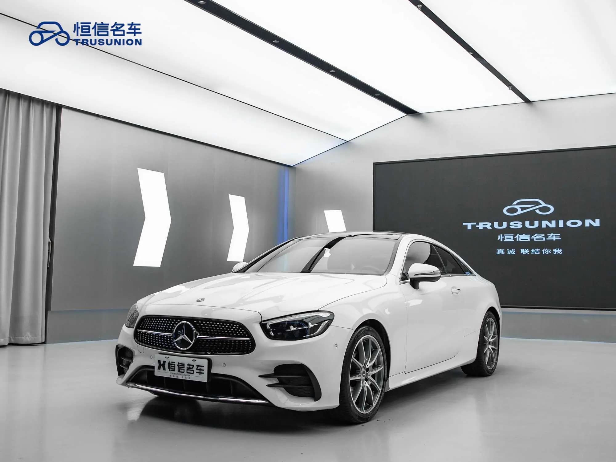 Mercedes-Benz E-Class 2023 г. 37856 км.