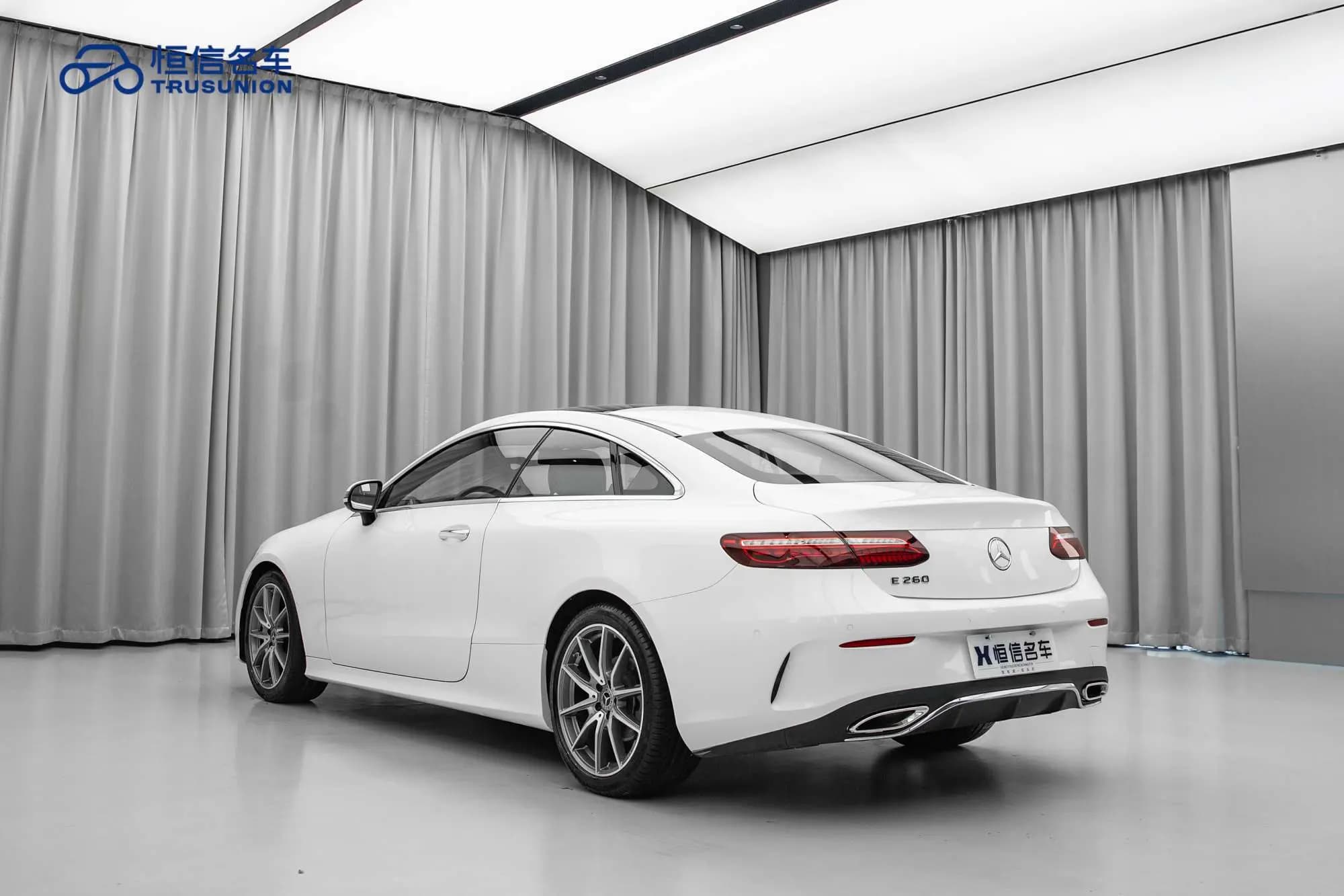 Mercedes-Benz E-Class 2023 г. 37856 км. — фото 4
