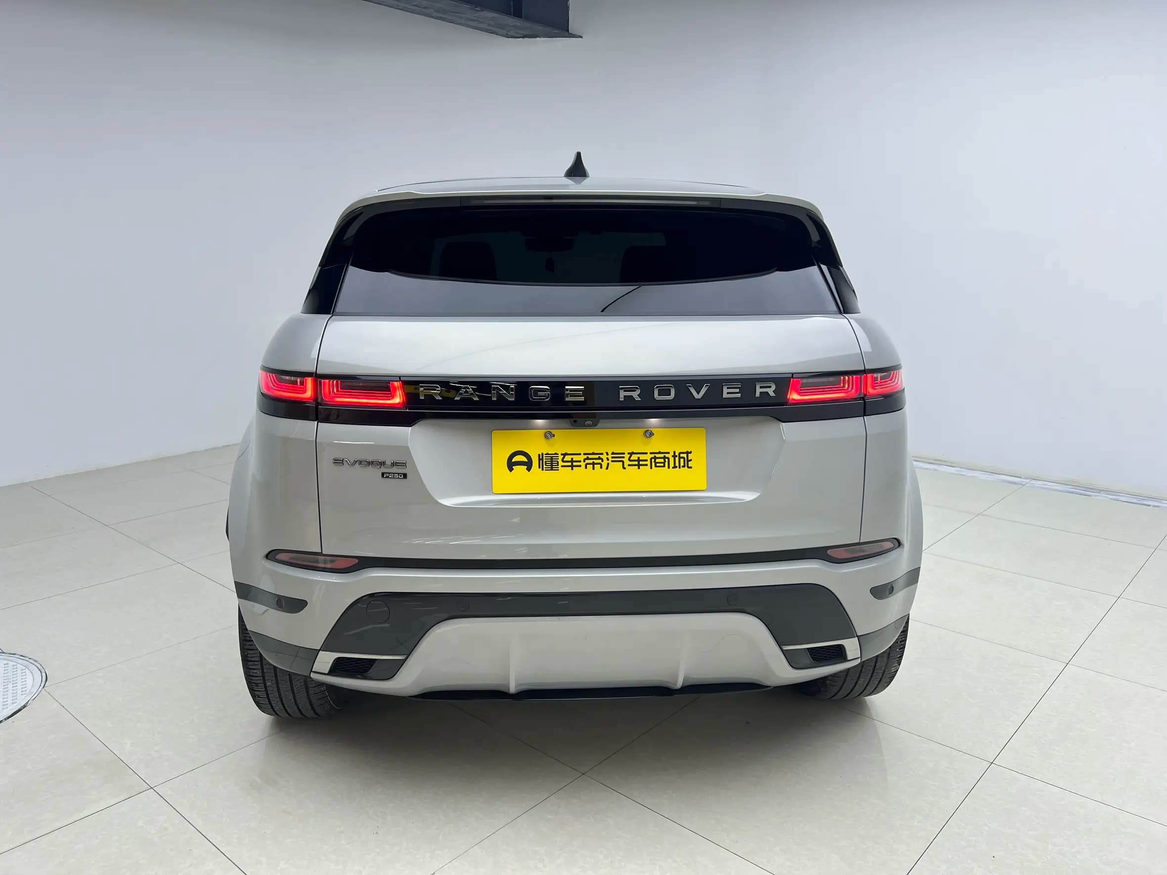 Land Rover Range Rover Evoque 2022 г. 51074 км. — фото 6