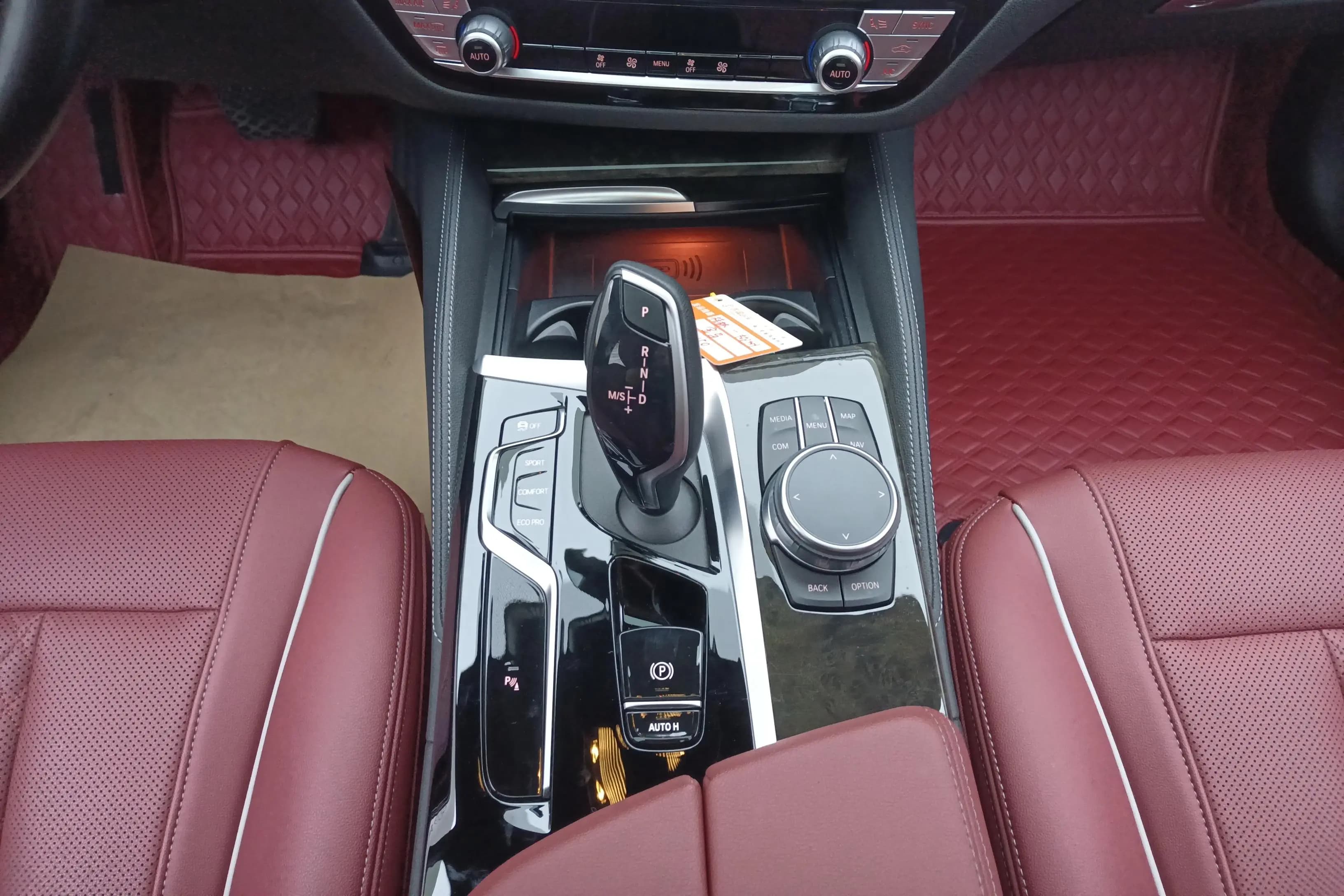 BMW 5 Series 2023 г. 22946 км. — фото 14