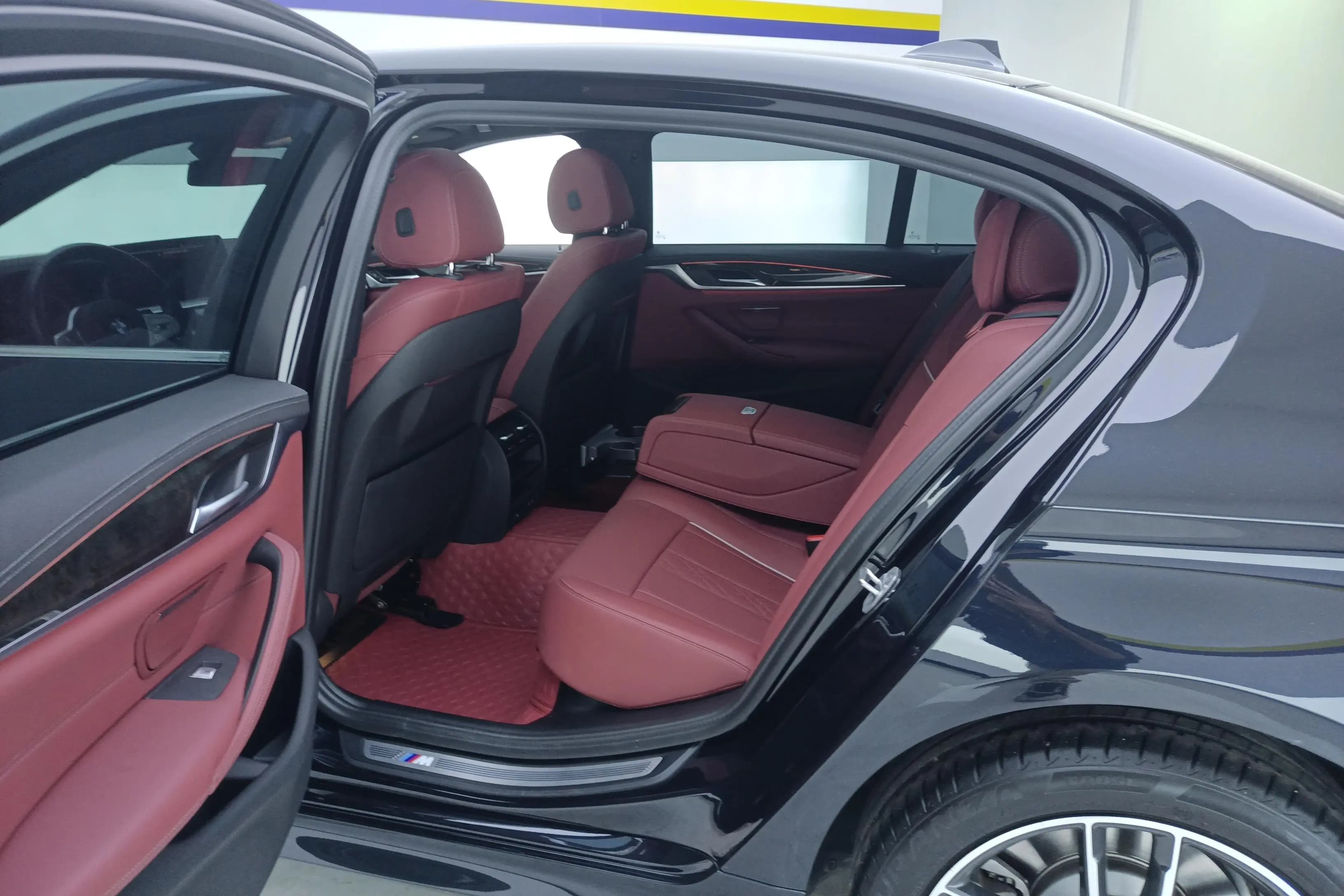 BMW 5 Series 2023 г. 22946 км. — фото 15
