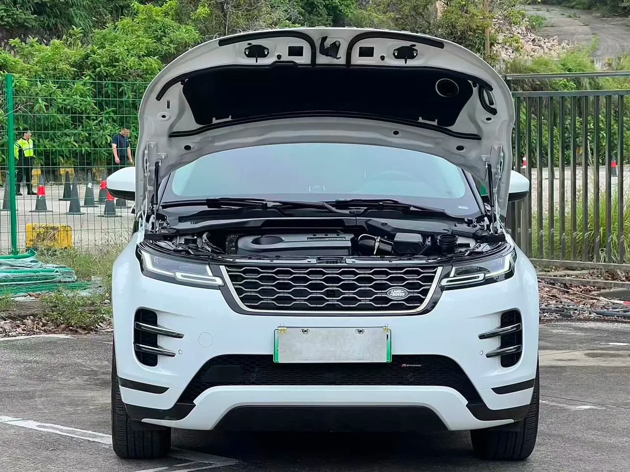 Land Rover Range Rover Evoque PHEV 2023 г. 28097 км. — фото 14