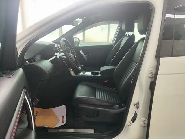Land Rover Discover Sports 2023 г. 45800 км. — фото 17