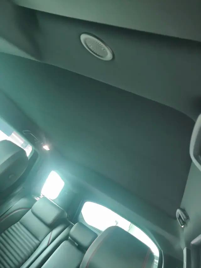 Land Rover Discover Sports 2023 г. 45800 км. — фото 19