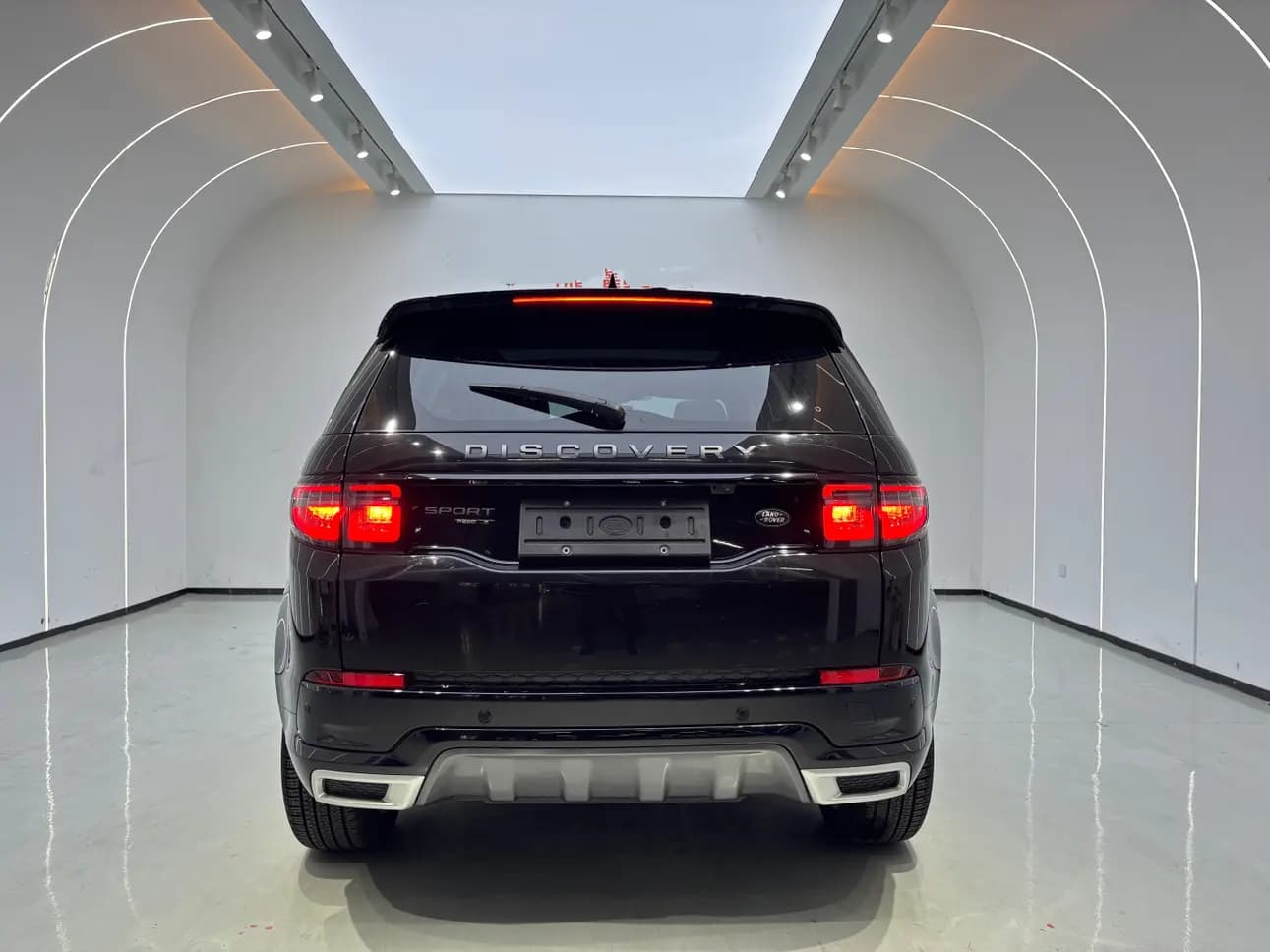 Land Rover Discover Sports 2021 г. 50129 км. — фото 4