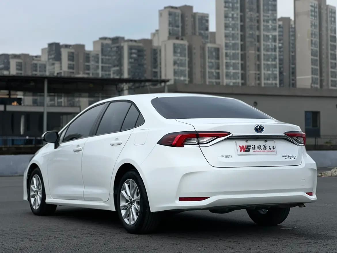 Toyota Corolla 2024 г. 23129 км. — фото 5