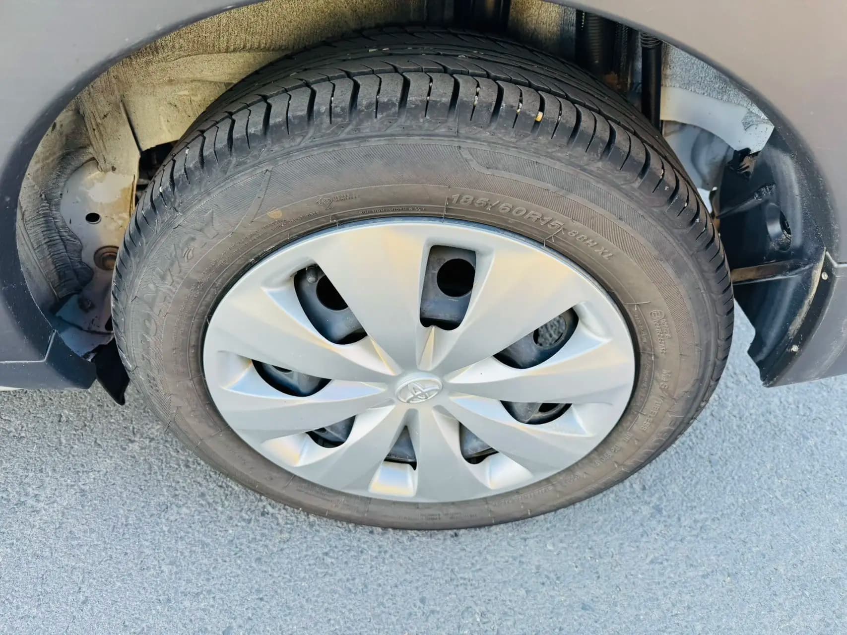Toyota Yaris L 2022 г. 44146 км. — фото 12