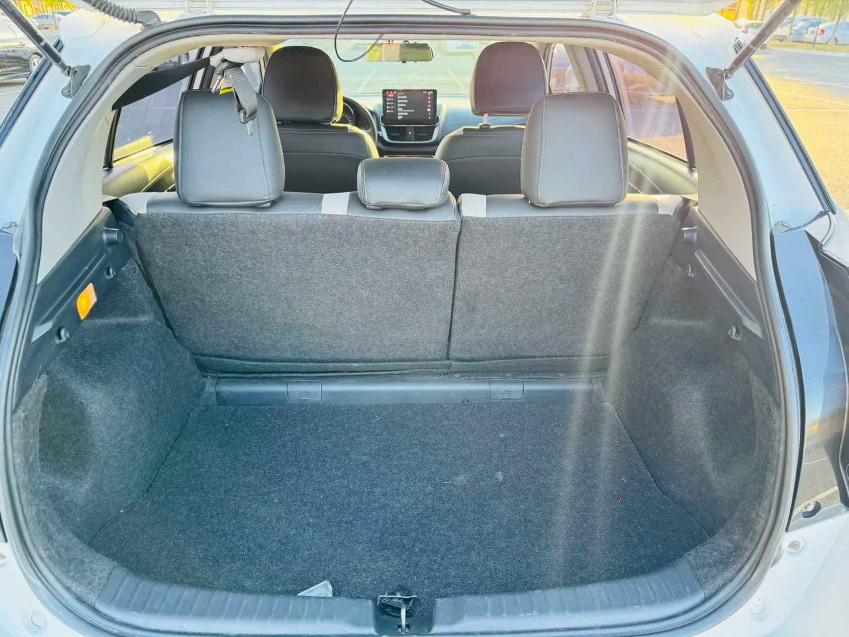 Toyota Yaris L 2022 г. 44146 км. — фото 20