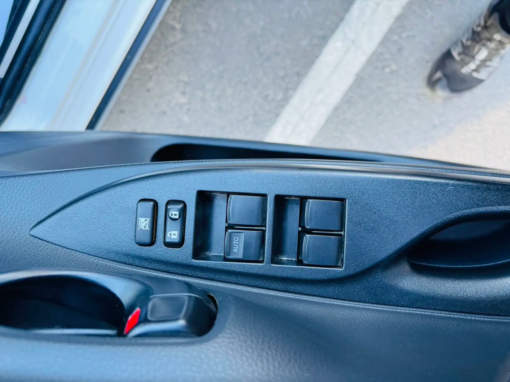 Toyota Yaris L 2022 г. 44146 км. — фото 7