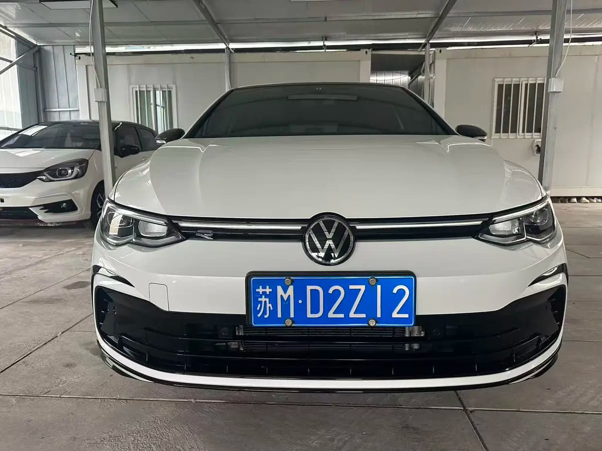Volkswagen Golf 2022 г. 37120 км. — фото 2