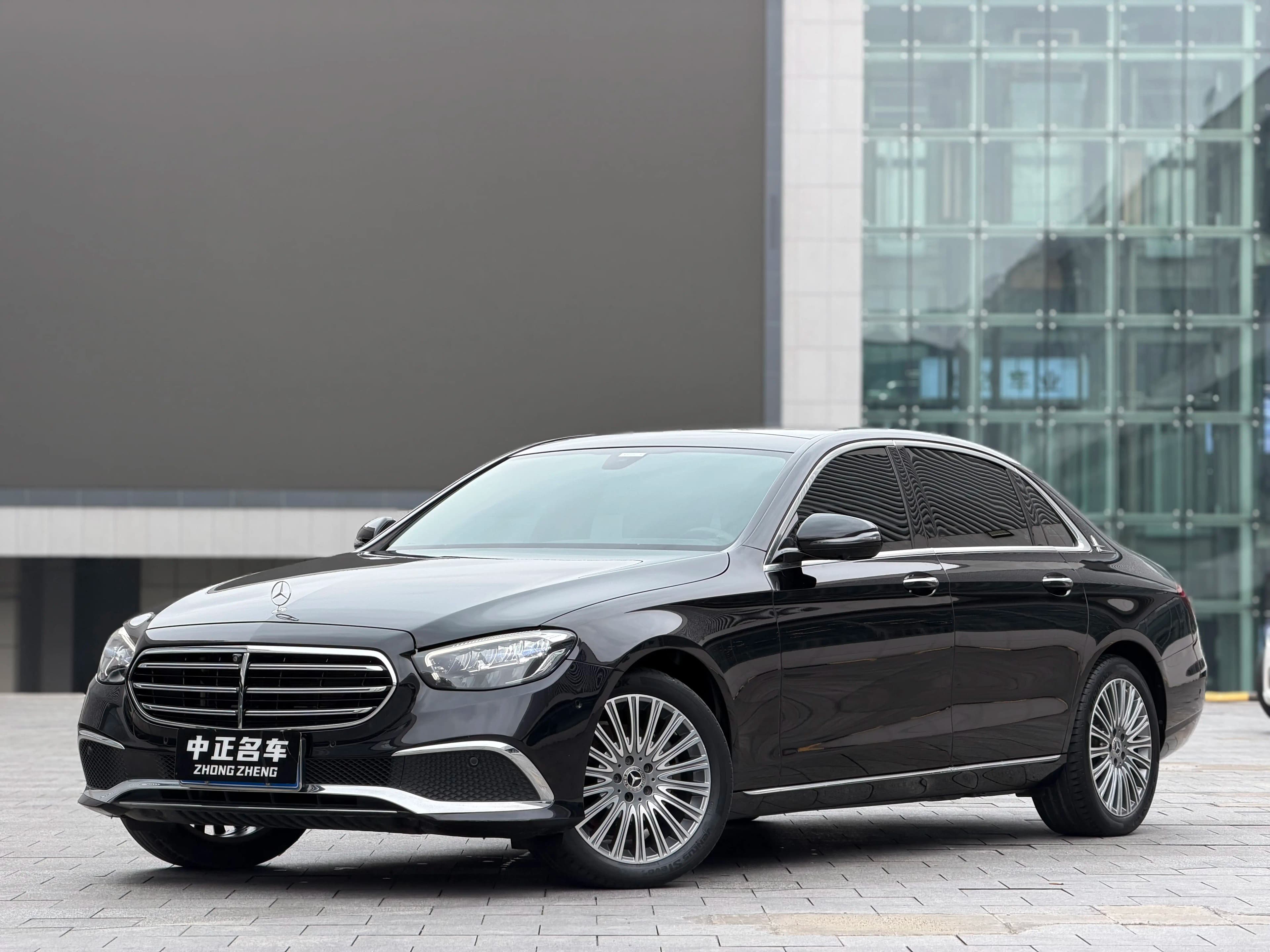 Mercedes-Benz E-Class 2022 г. 37049 км.