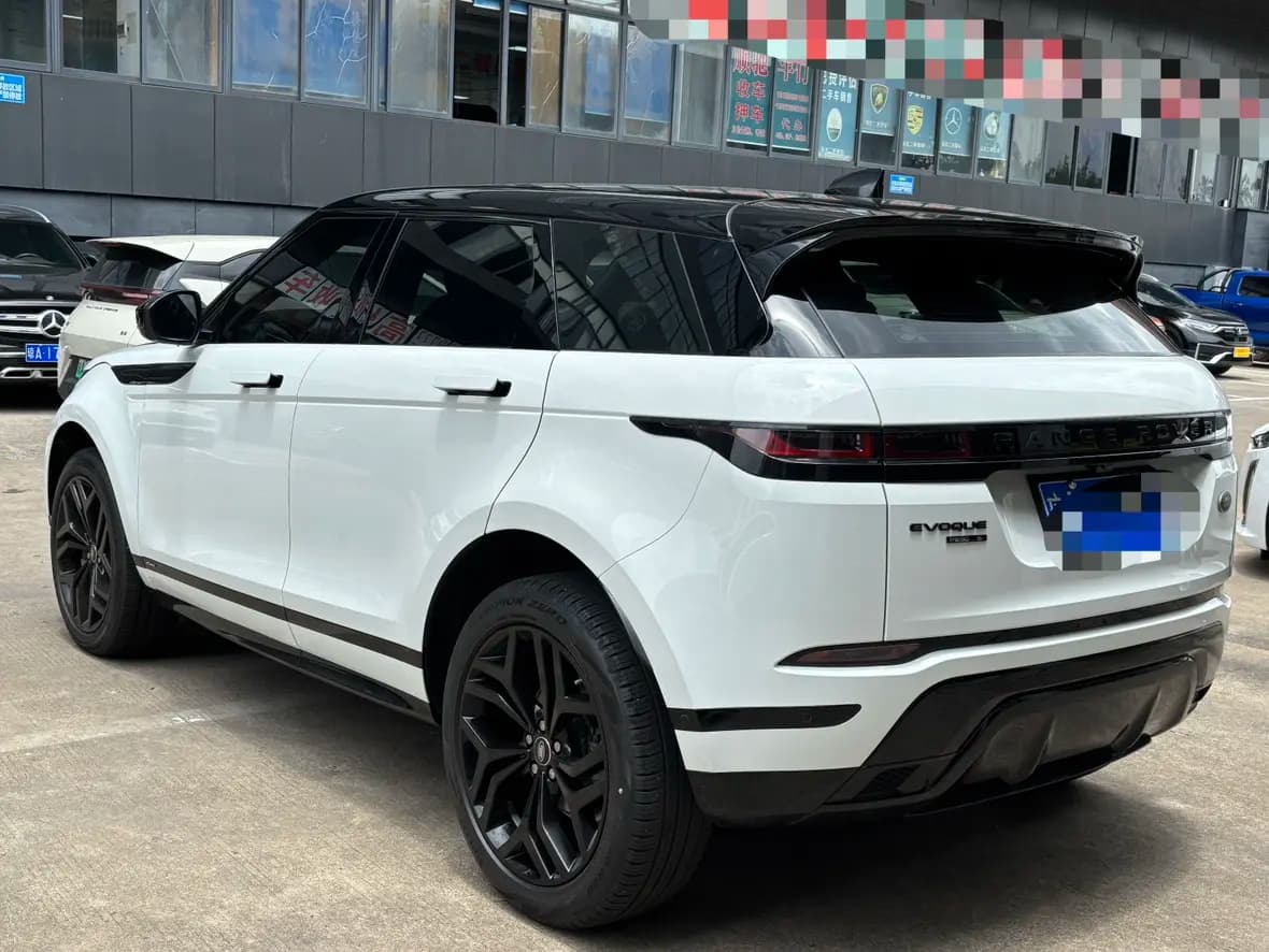 Land Rover Range Rover Evoque 2021 г. 60094 км. — фото 4