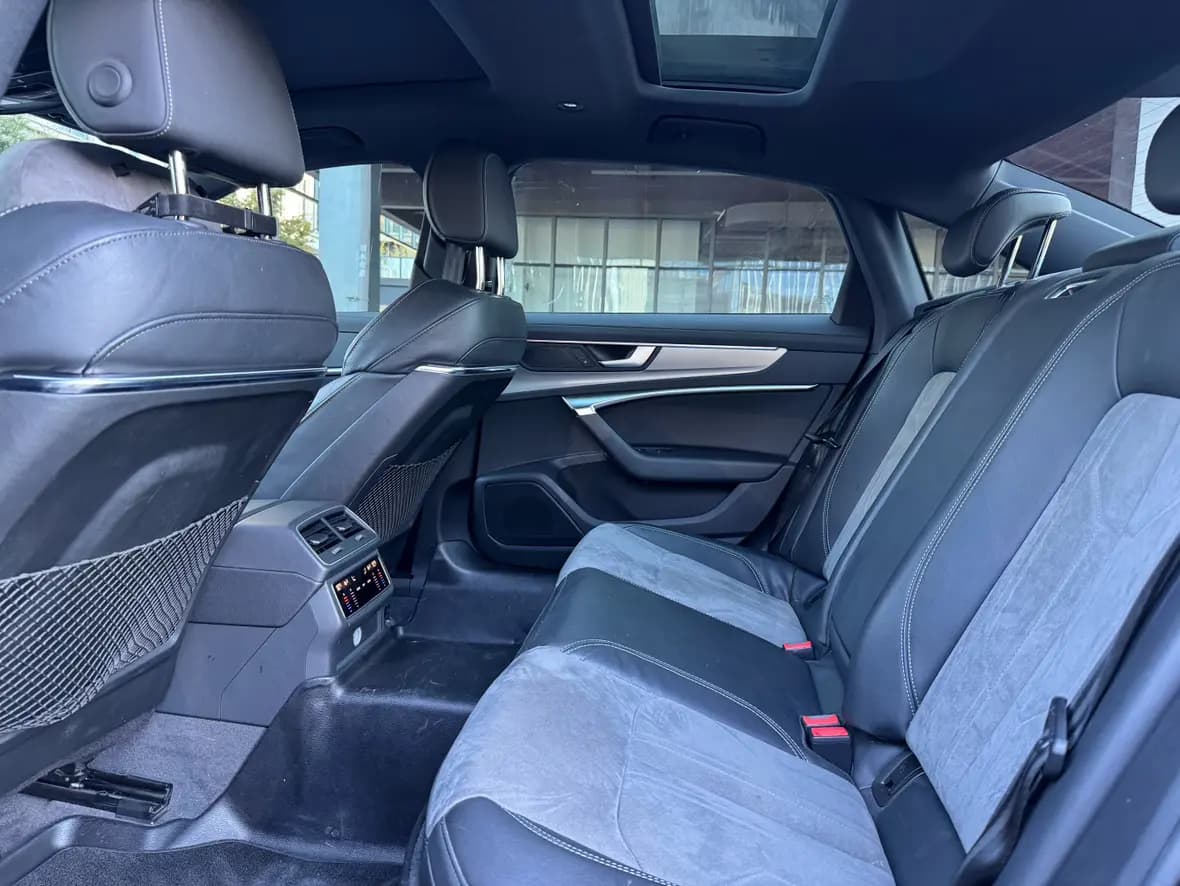 Audi A6L 2021 г. 89000 км. — фото 12
