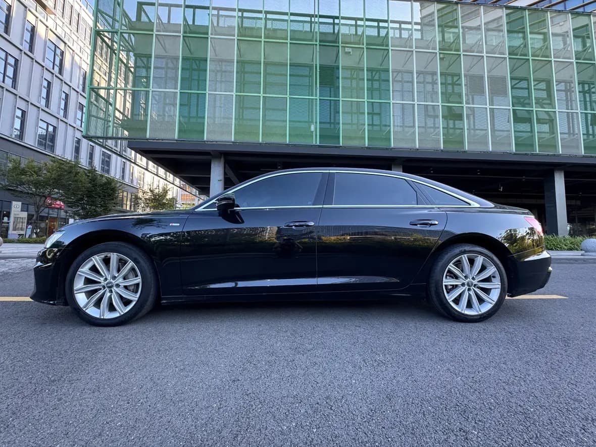 Audi A6L 2021 г. 89000 км. — фото 4