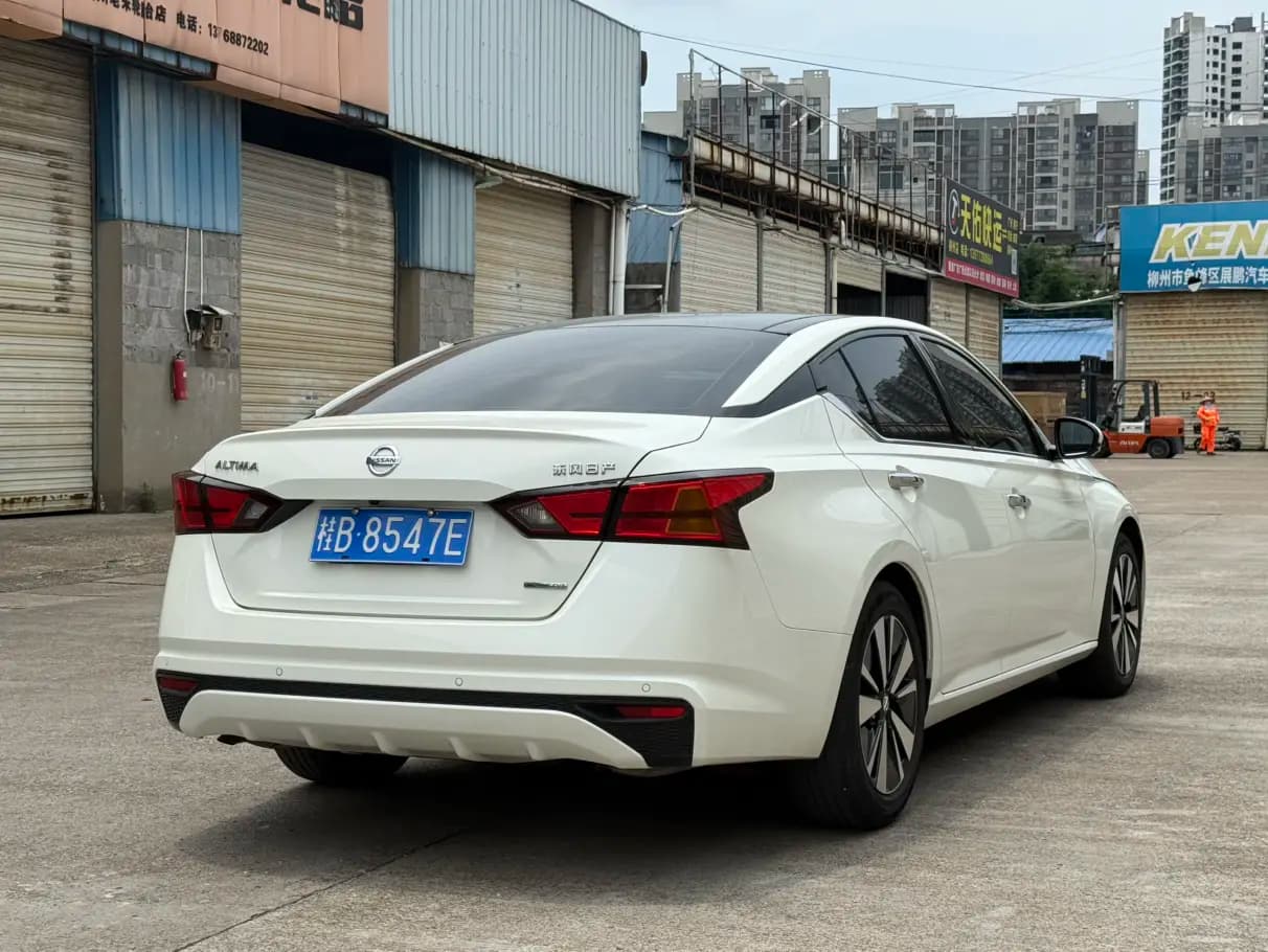 Nissan Altima 2022 г. 56061 км. — фото 6