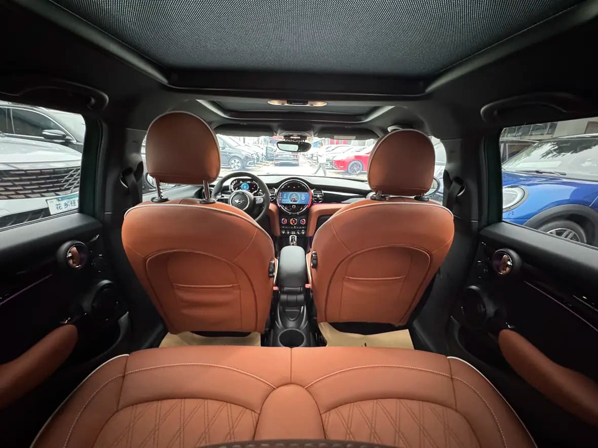 MINI  2024 г. 7800 км. — фото 11