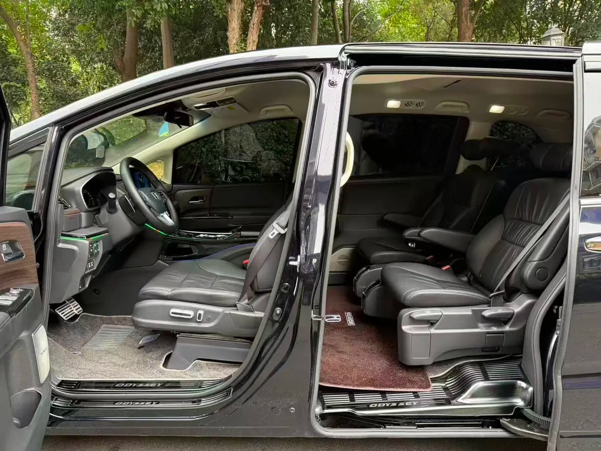 Honda Odyssey 2025 г. 12000 км. — фото 11
