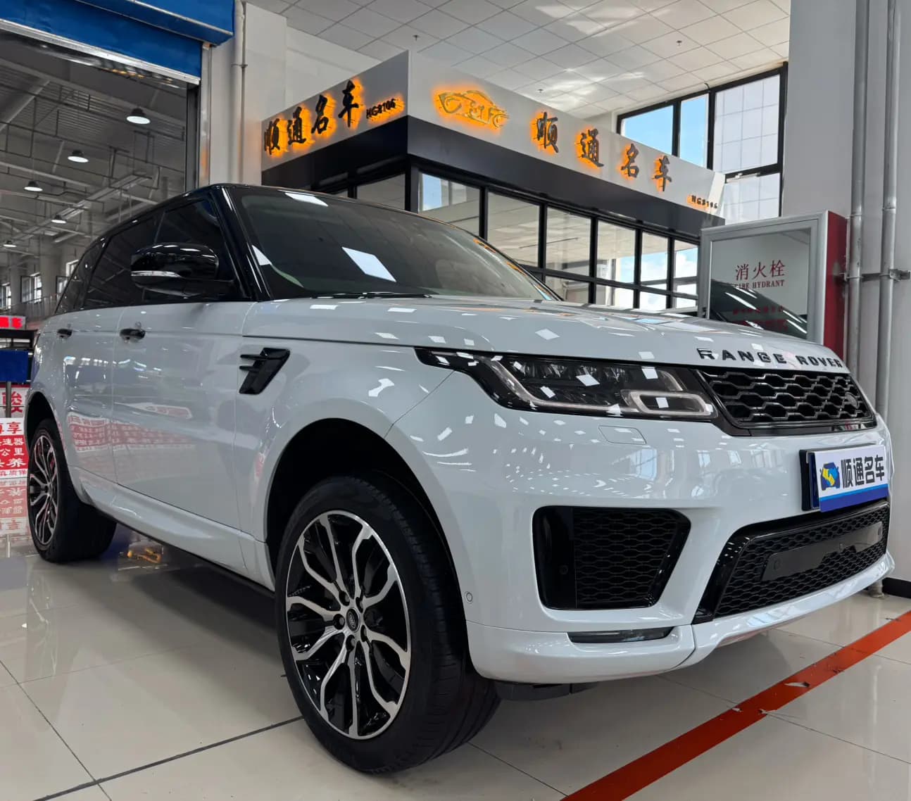 Land Rover Range Rover Sport 2021 г. 132000 км. — фото 3