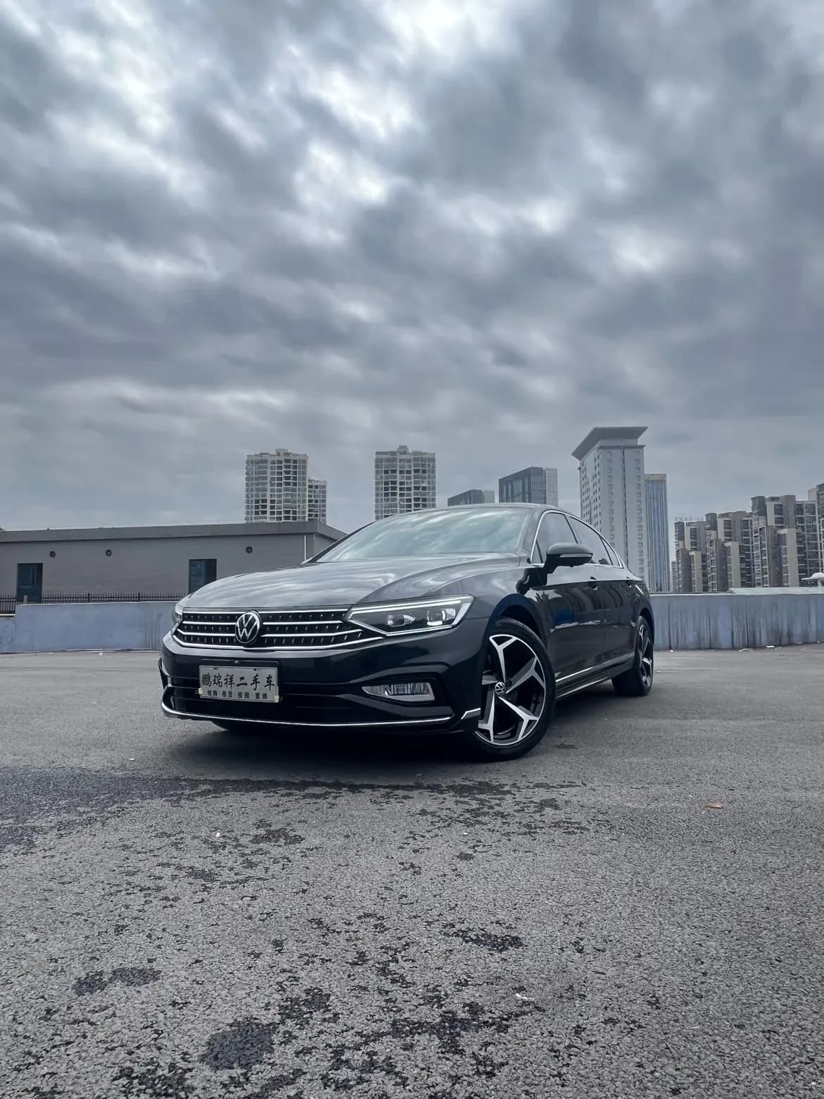 Volkswagen Magotan 2023 г. 21085 км.