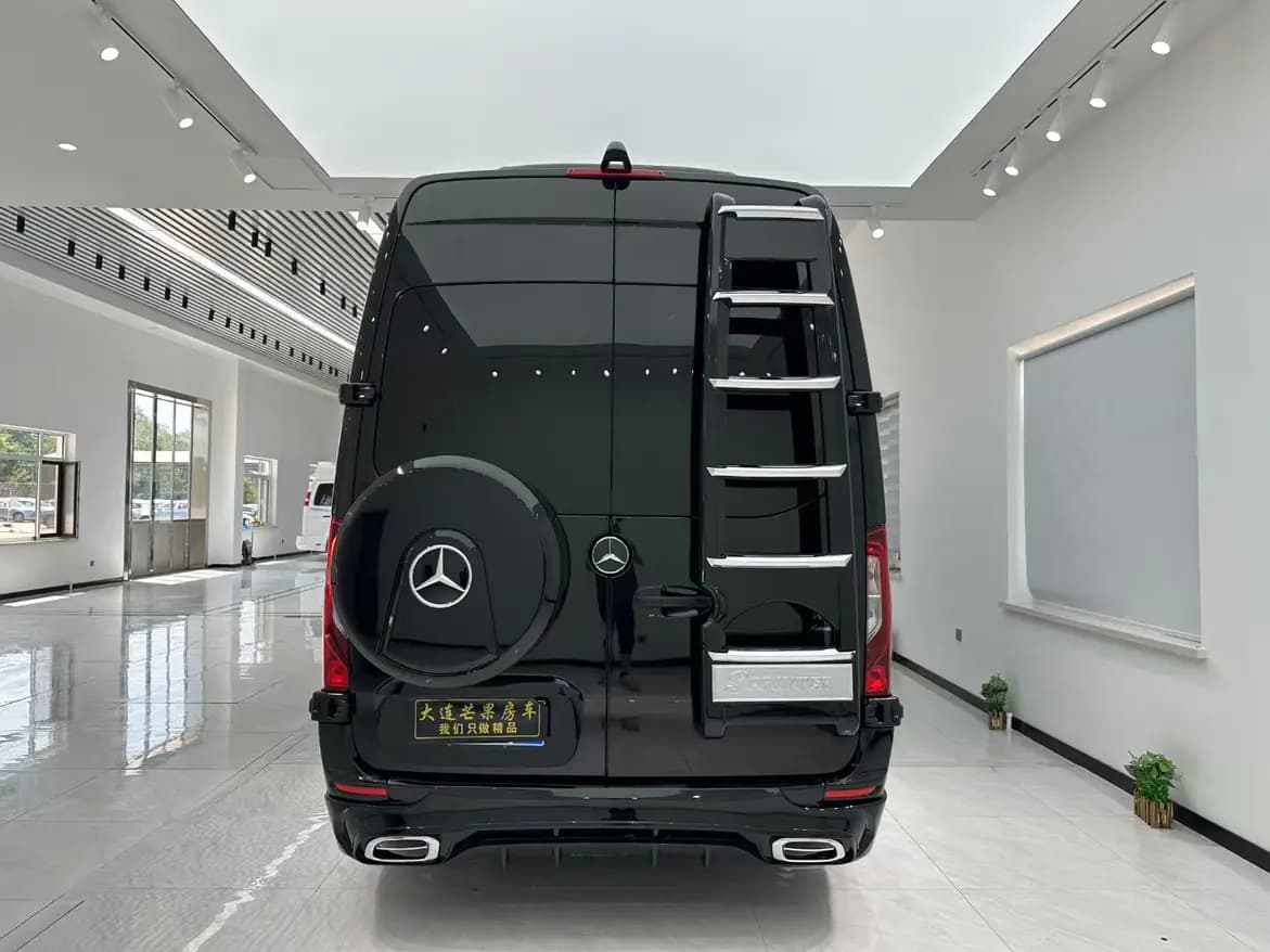 Mercedes-Benz Sprinter 2023 г. 16143 км. — фото 6