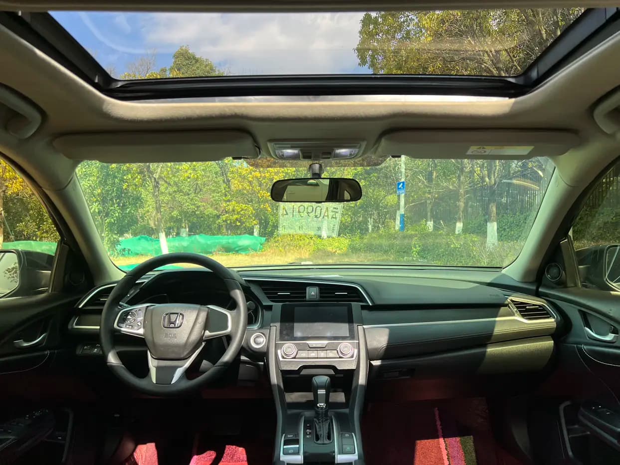 Honda Civic 2021 г. 72140 км. — фото 11