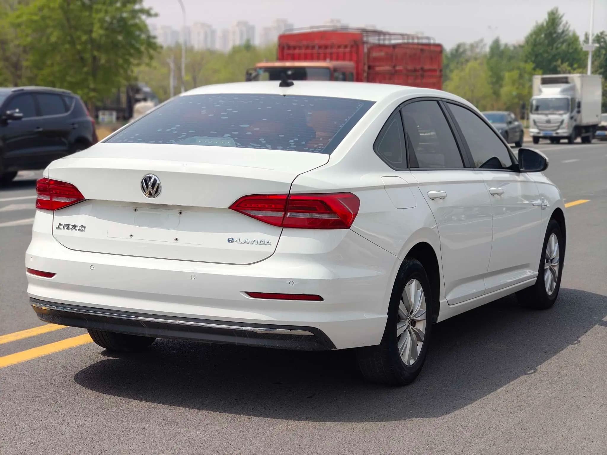 Volkswagen Lavida pure electric 2021 г. 50038 км. — фото 6