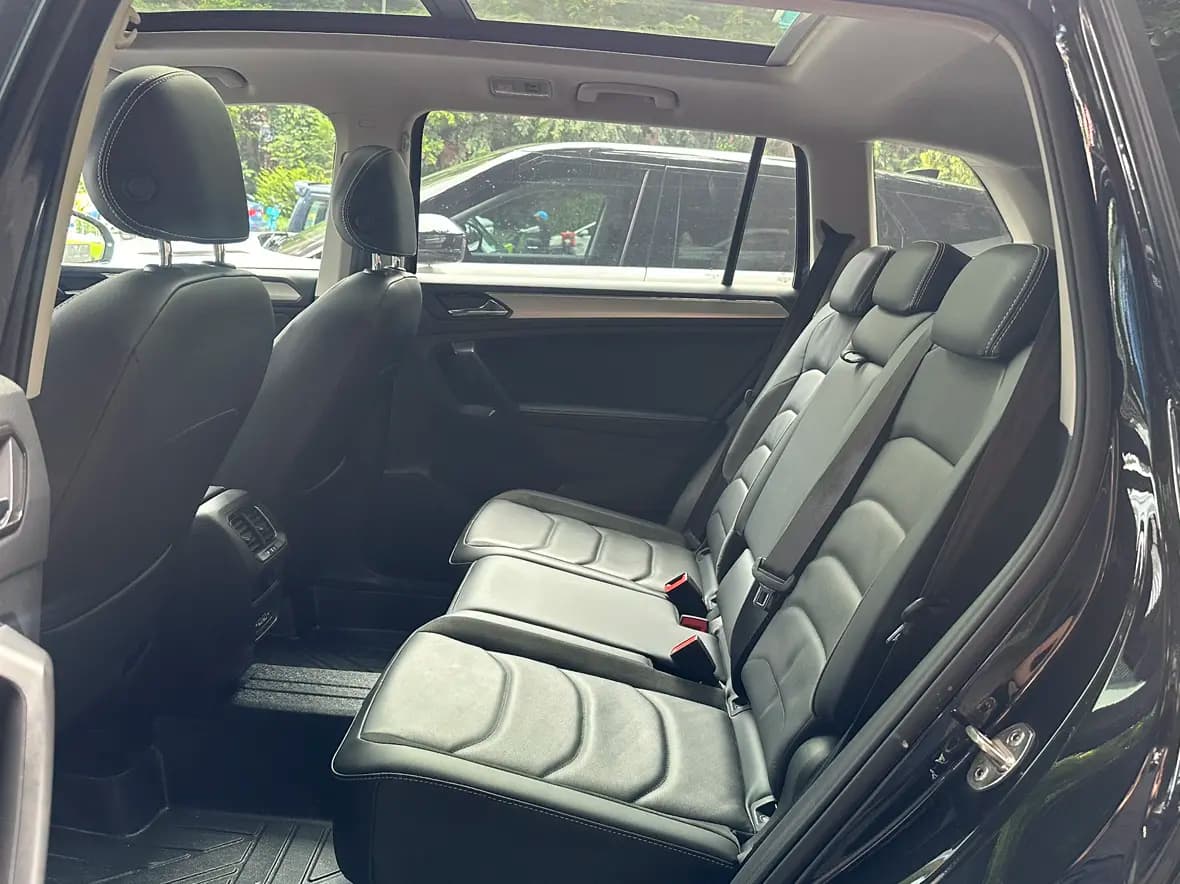Volkswagen Tiguan L 2021 г. 66032 км. — фото 12