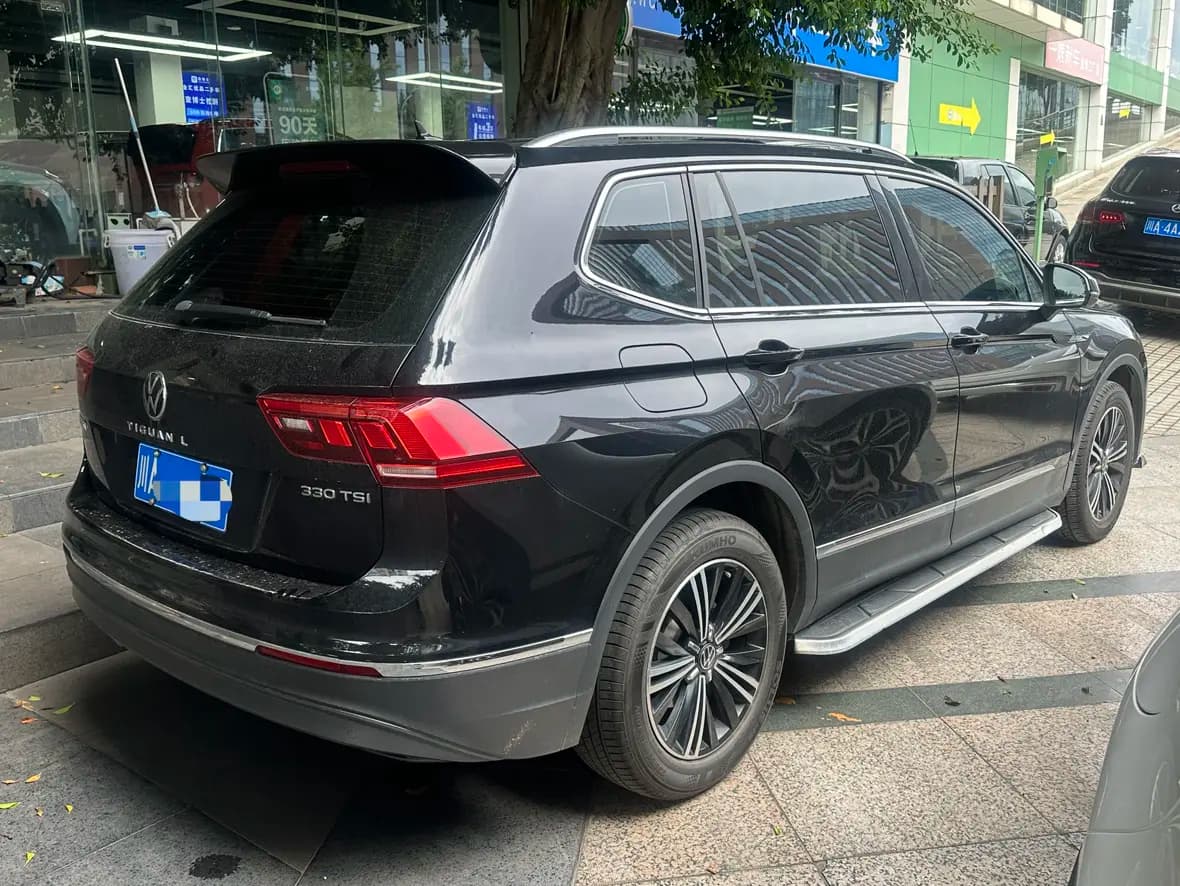 Volkswagen Tiguan L 2021 г. 66032 км. — фото 5