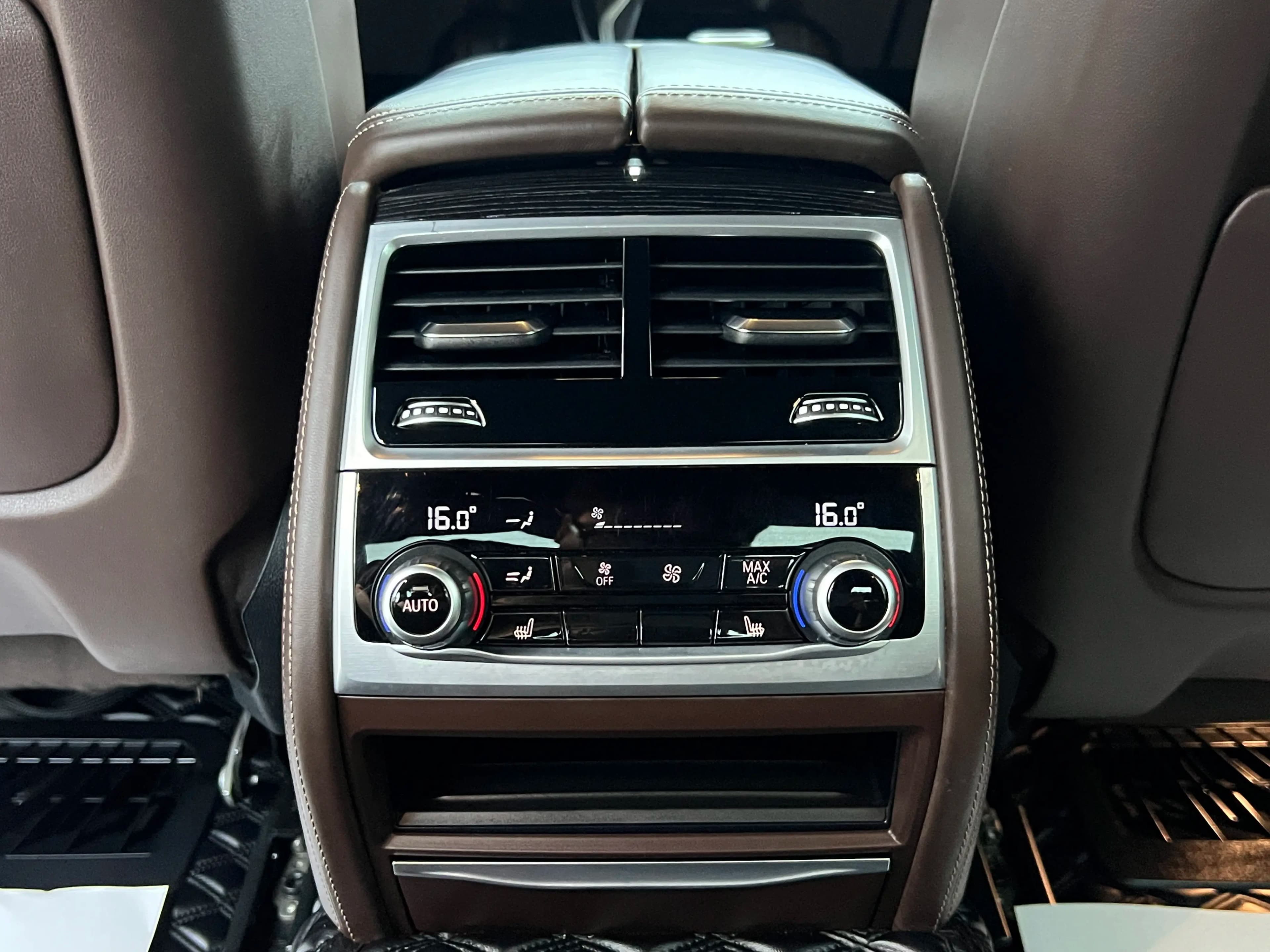 BMW 7 Series 2022 г. 67140 км. — фото 10