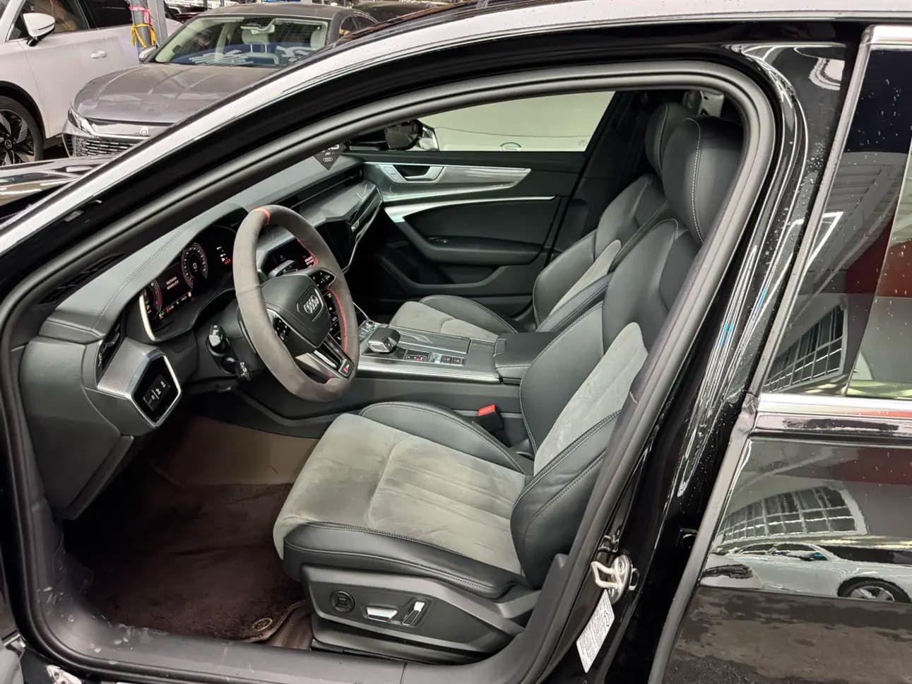 Audi A6L 2025 г. 7600 км. — фото 17