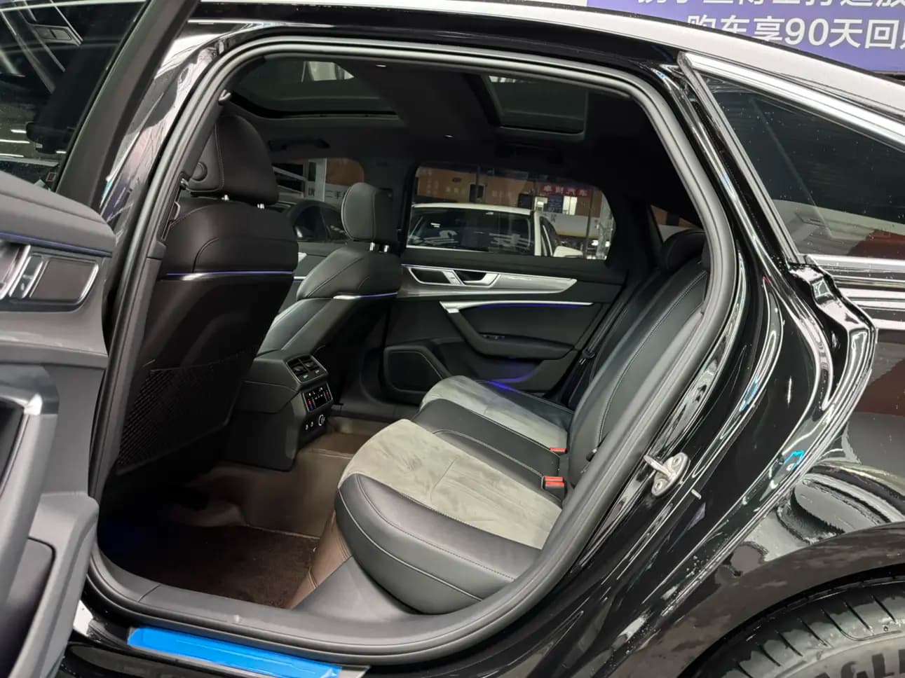 Audi A6L 2025 г. 7600 км. — фото 20