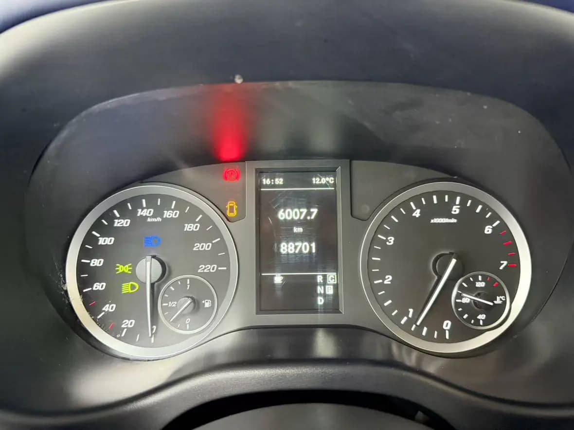 Mercedes-Benz Vito 2021 г. 88000 км. — фото 13