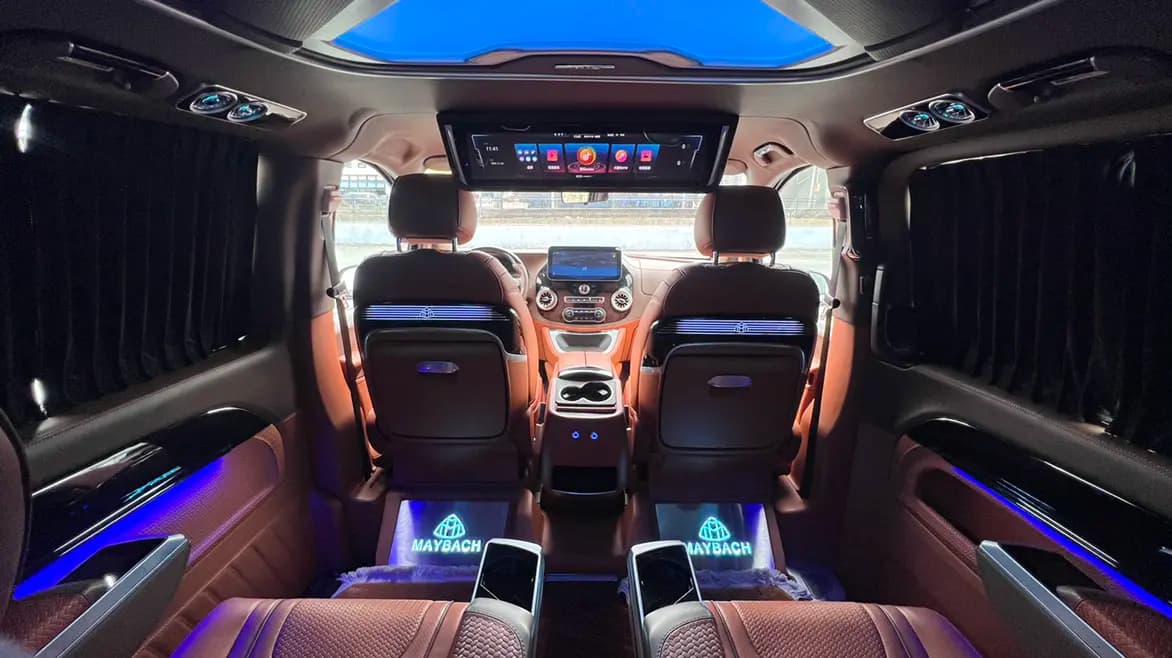 Mercedes-Benz Vito 2023 г. 31000 км. — фото 11