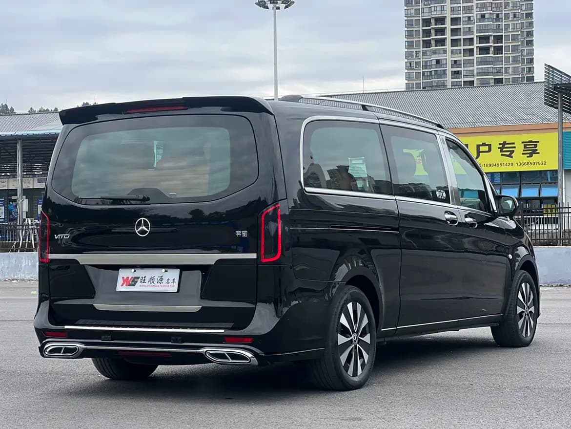 Mercedes-Benz Vito 2023 г. 31000 км. — фото 7