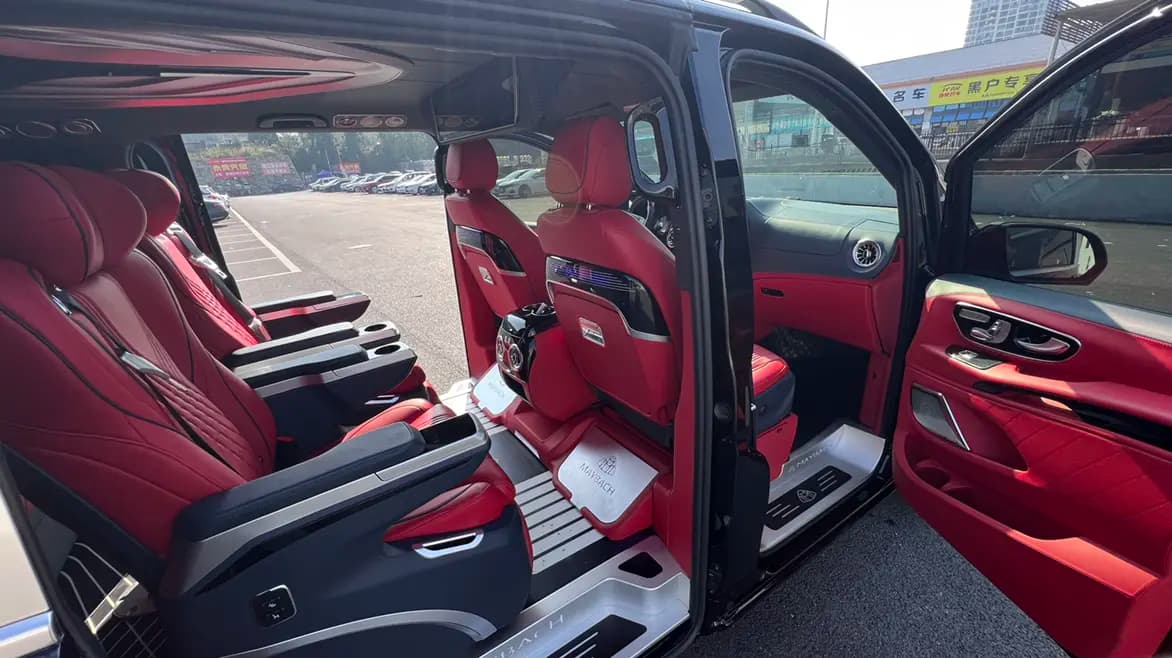 Mercedes-Benz Vito 2023 г. 40000 км. — фото 15