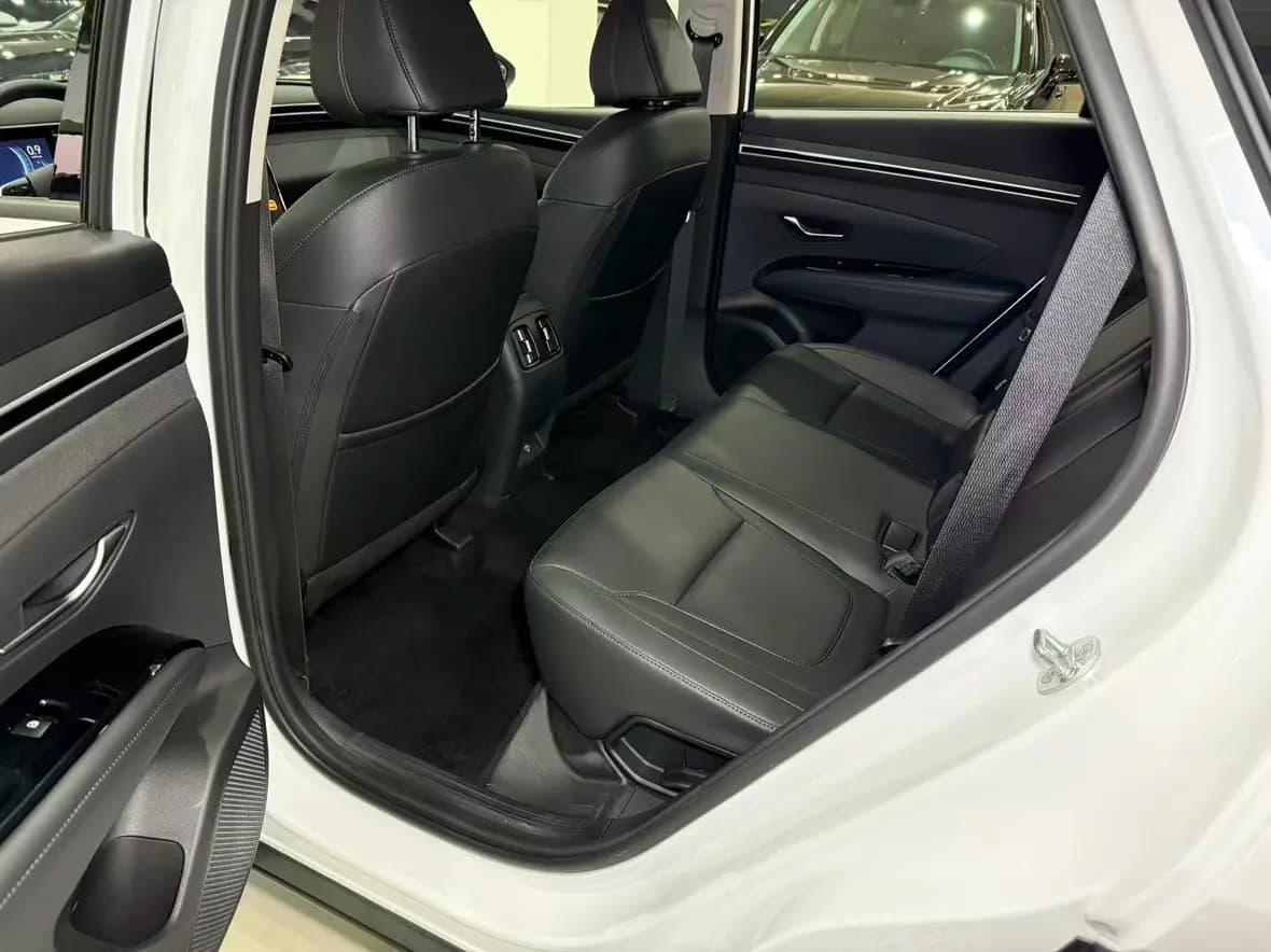 Hyundai Tucson L 2023 г. 34624 км. — фото 11