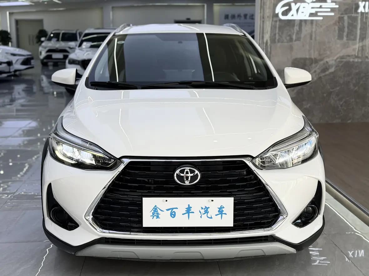 Toyota Yaris L 2022 г. 34039 км. — фото 2
