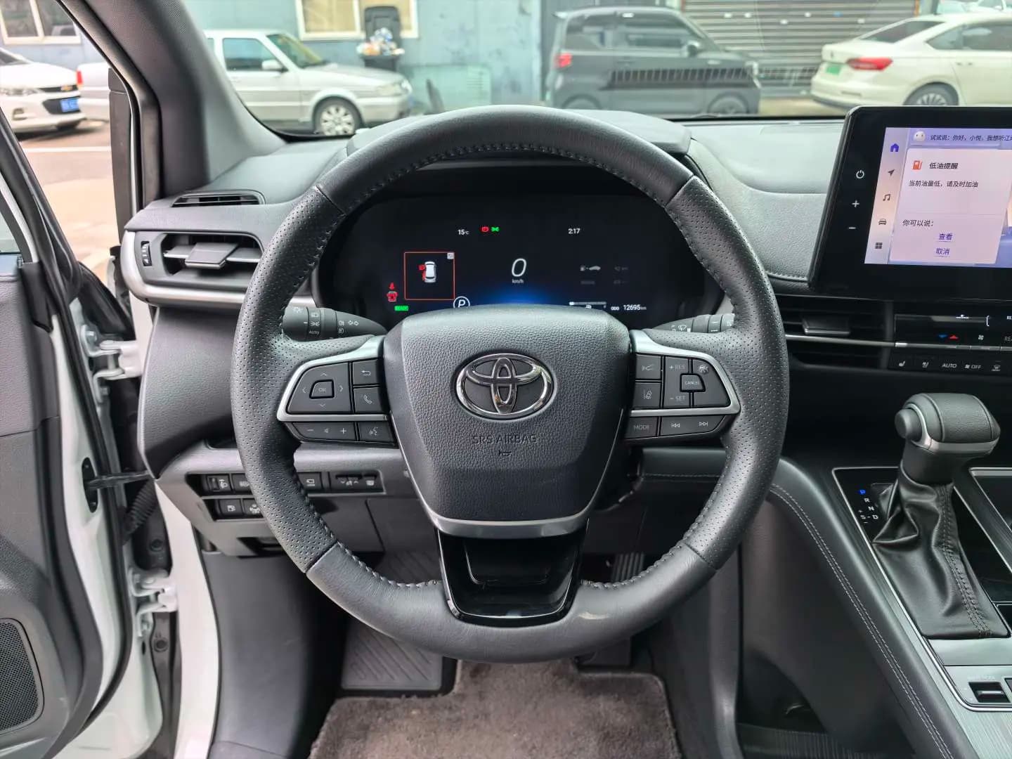 Toyota Sienna 2024 г. 12022 км. — фото 17