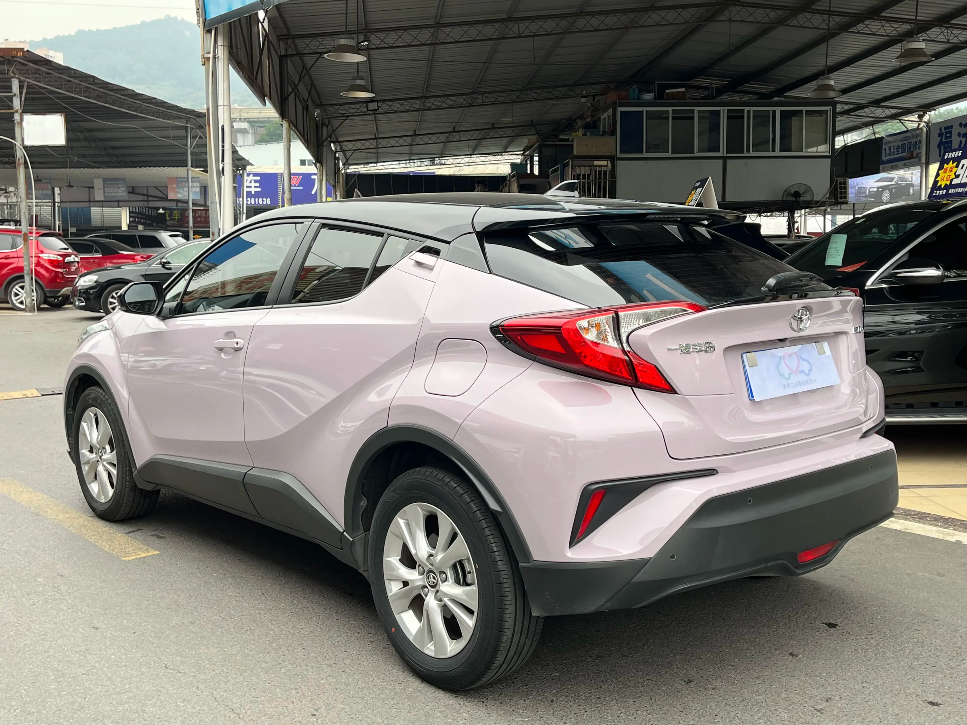Toyota C-HR Hybrid 2021 г. 56380 км. — фото 4