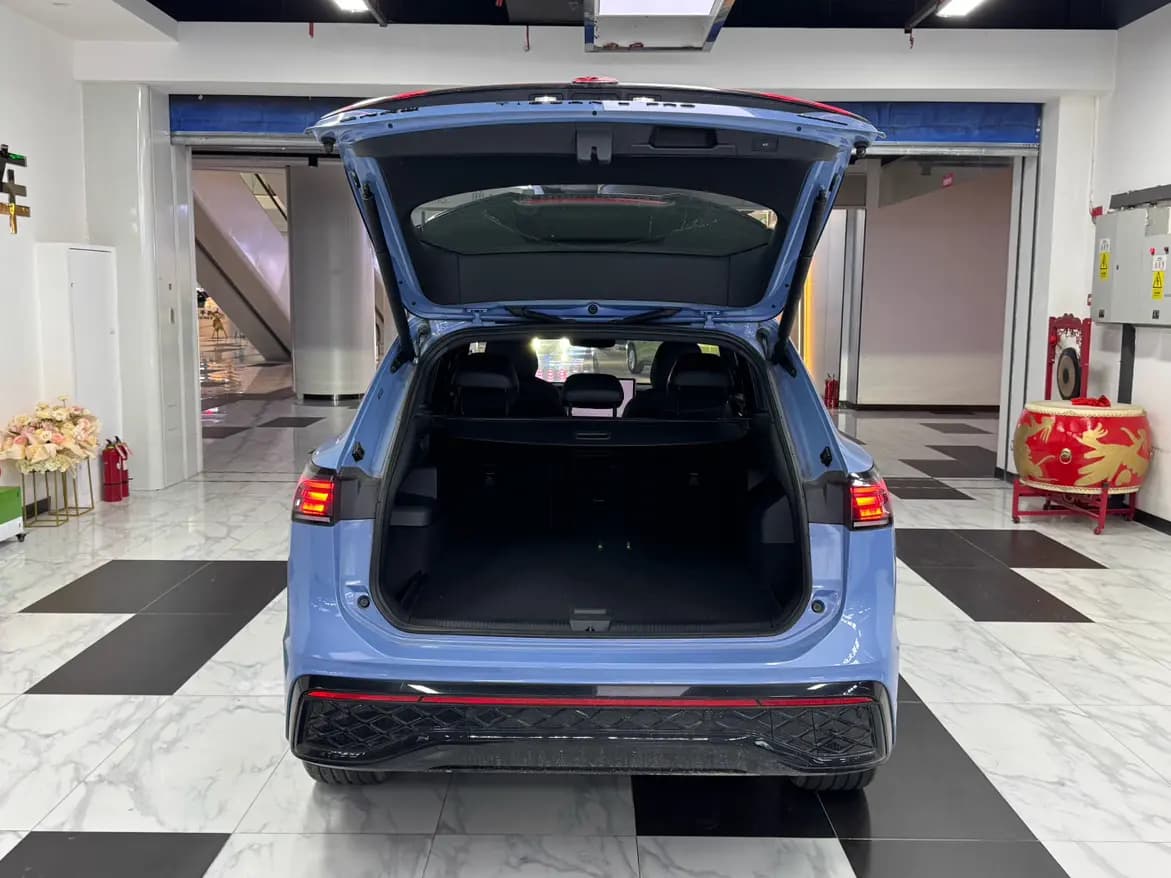 Volkswagen Tiguan L 2024 г. 1304 км. — фото 26