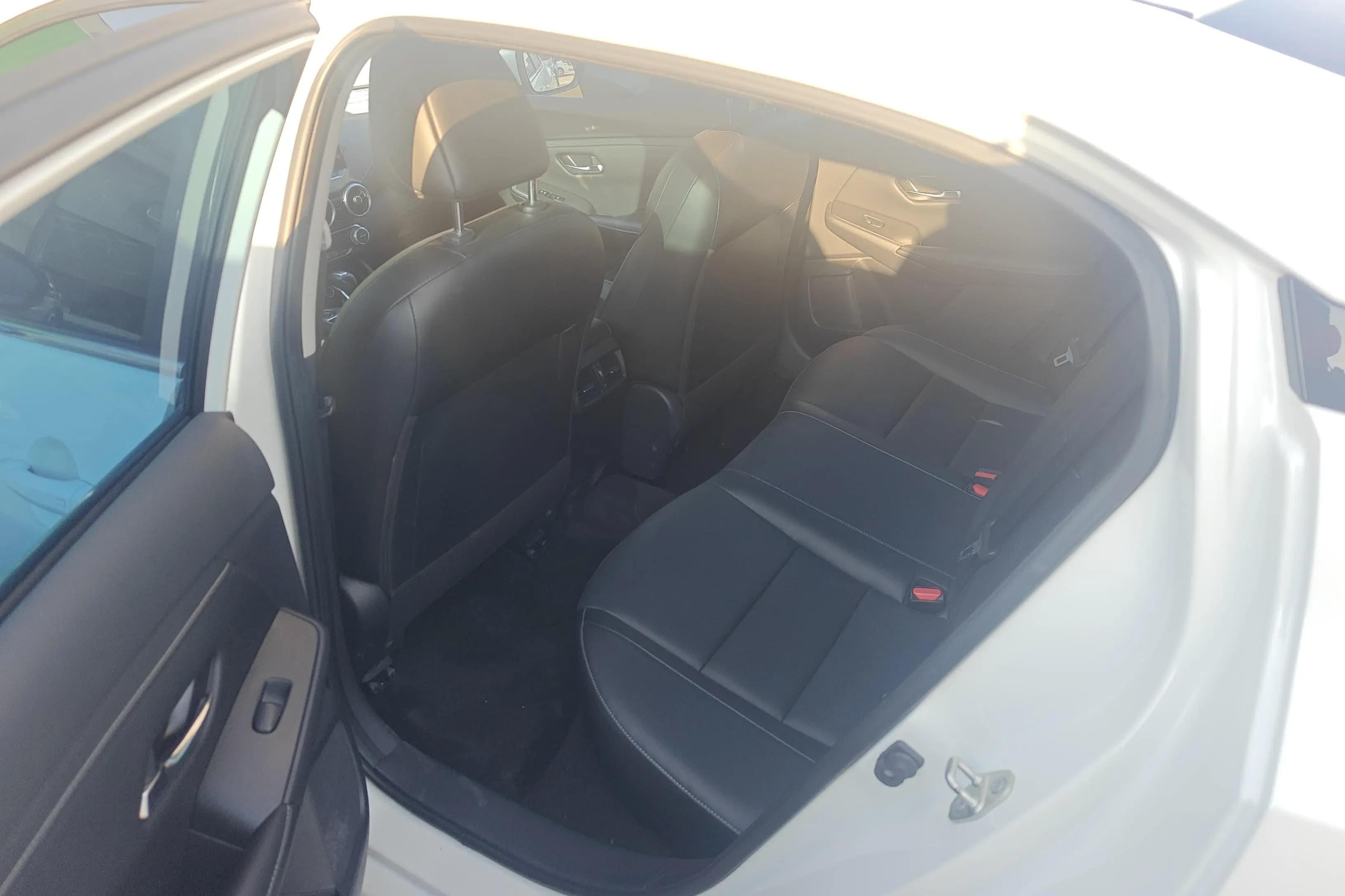 Nissan Sylphy 2022 г. 33117 км. — фото 16